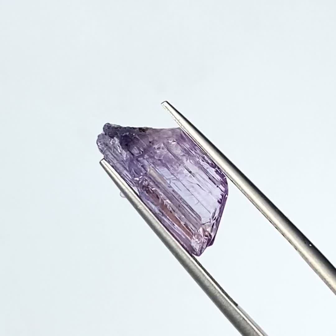 バイカラータンザナイト 原石(宝石名バイカラー・ゾイサイト