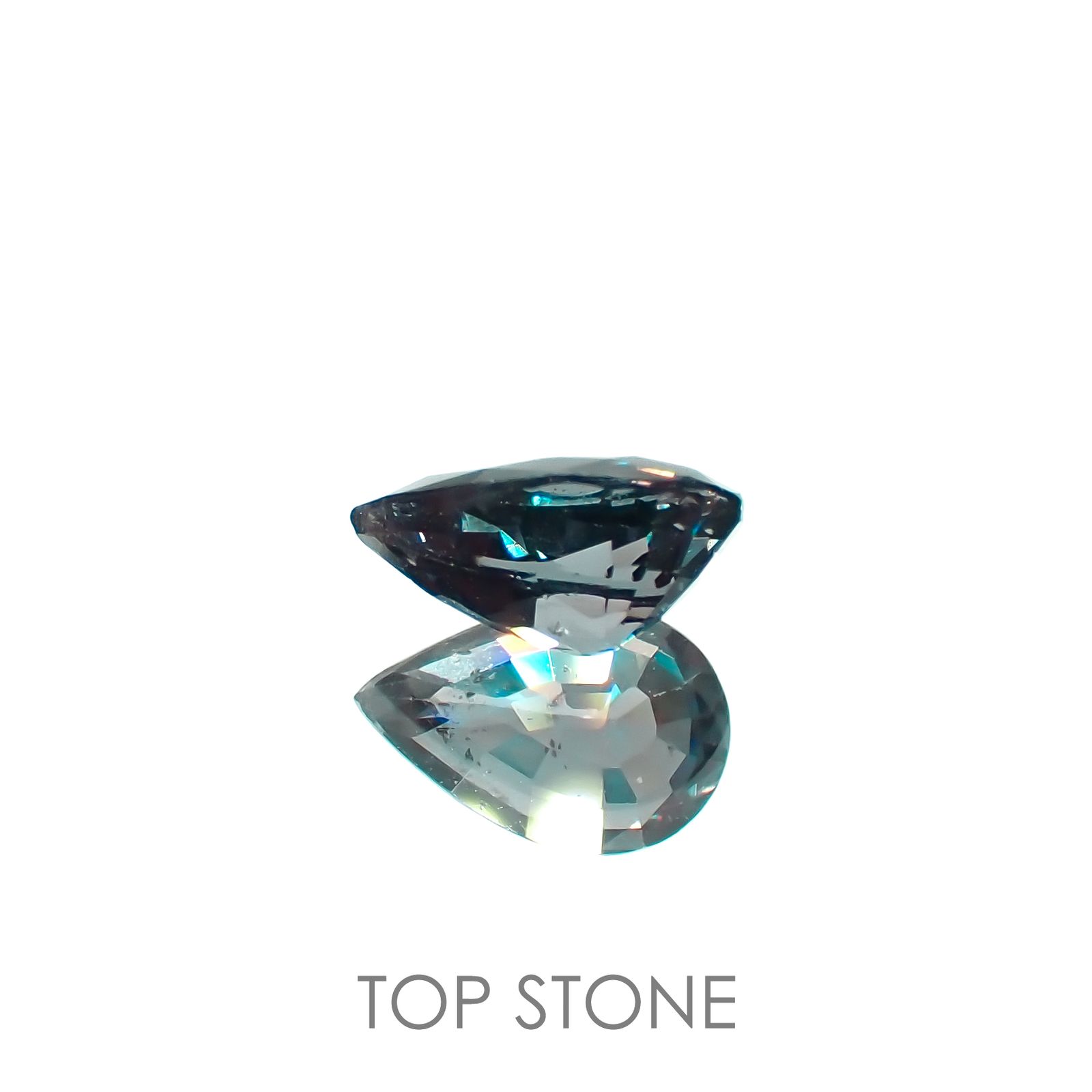 カラーチェンジガーネット アレキタイプ(宝石名ガーネット)マダガスカル・ベキリー産 0.80ct 識別済[221219613]7.1x4.6mm前後