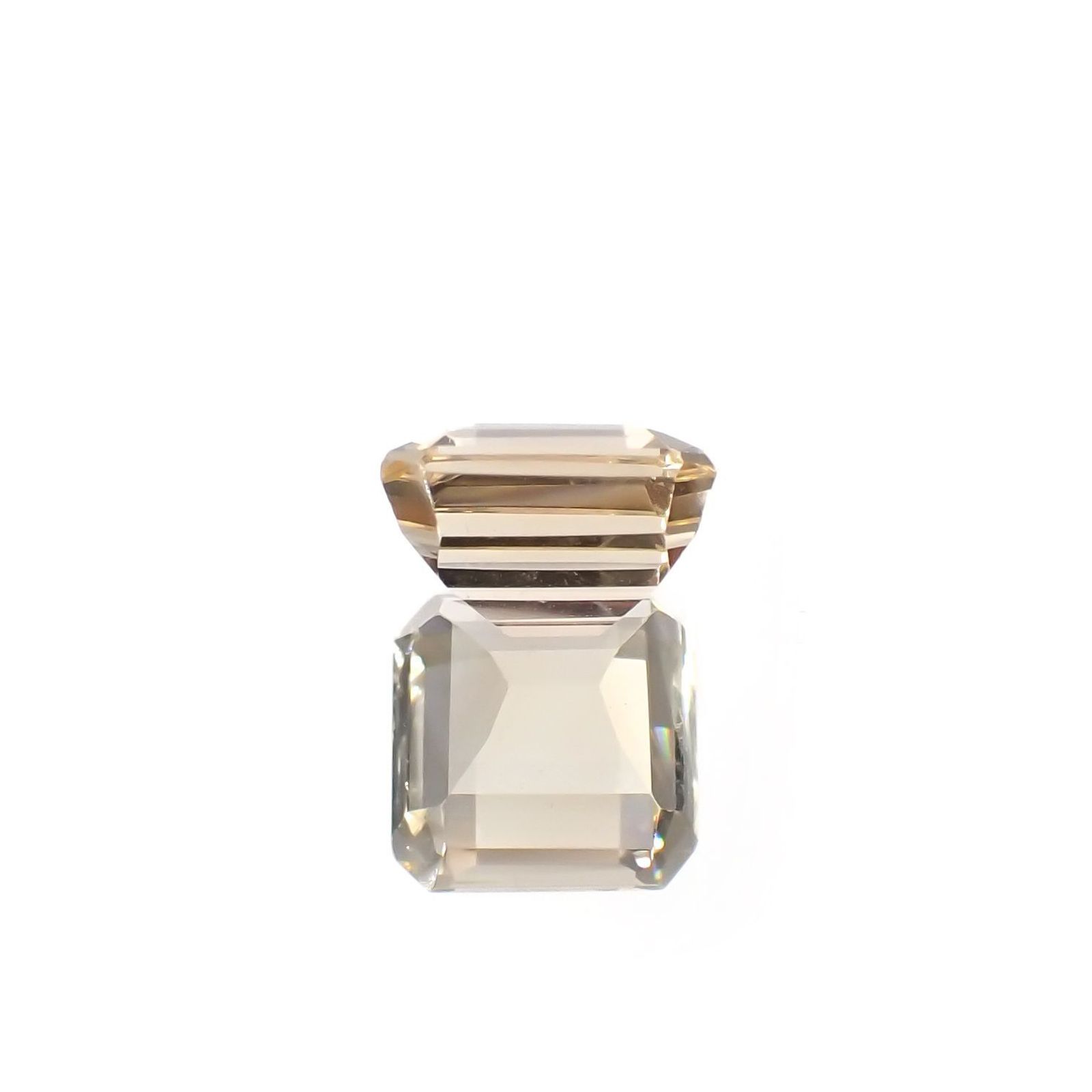 ゴールデンフェナカイト(宝石名イエロー・フェナカイト)ブラジル産 3.170ct ソ付(彩珠)[241018528]8.3x8.3mm前後