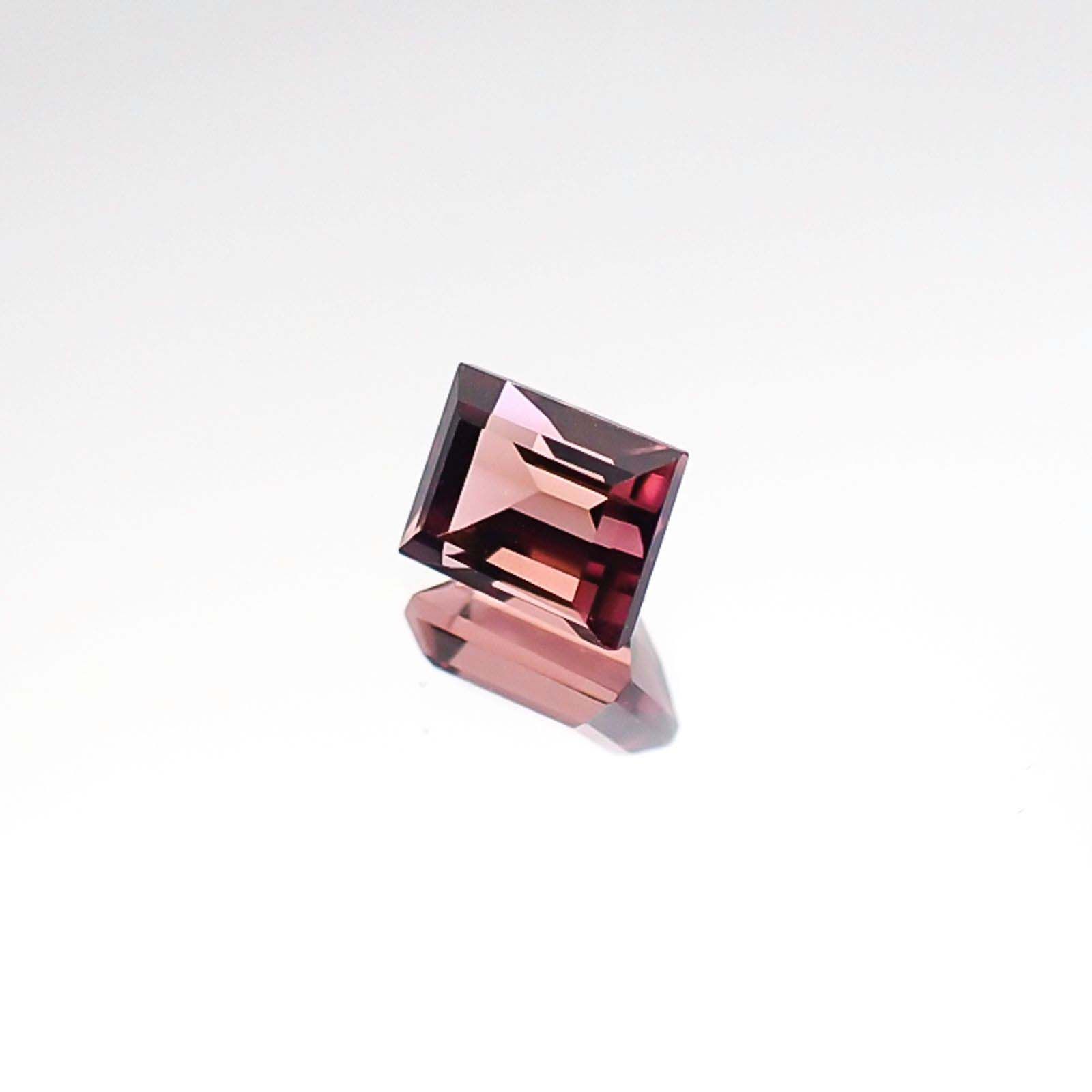 ピンクトルマリン(宝石名ピンク・トルマリン)ブラジル産 0.59ct 識別済[230722944]5.1x4mm前後