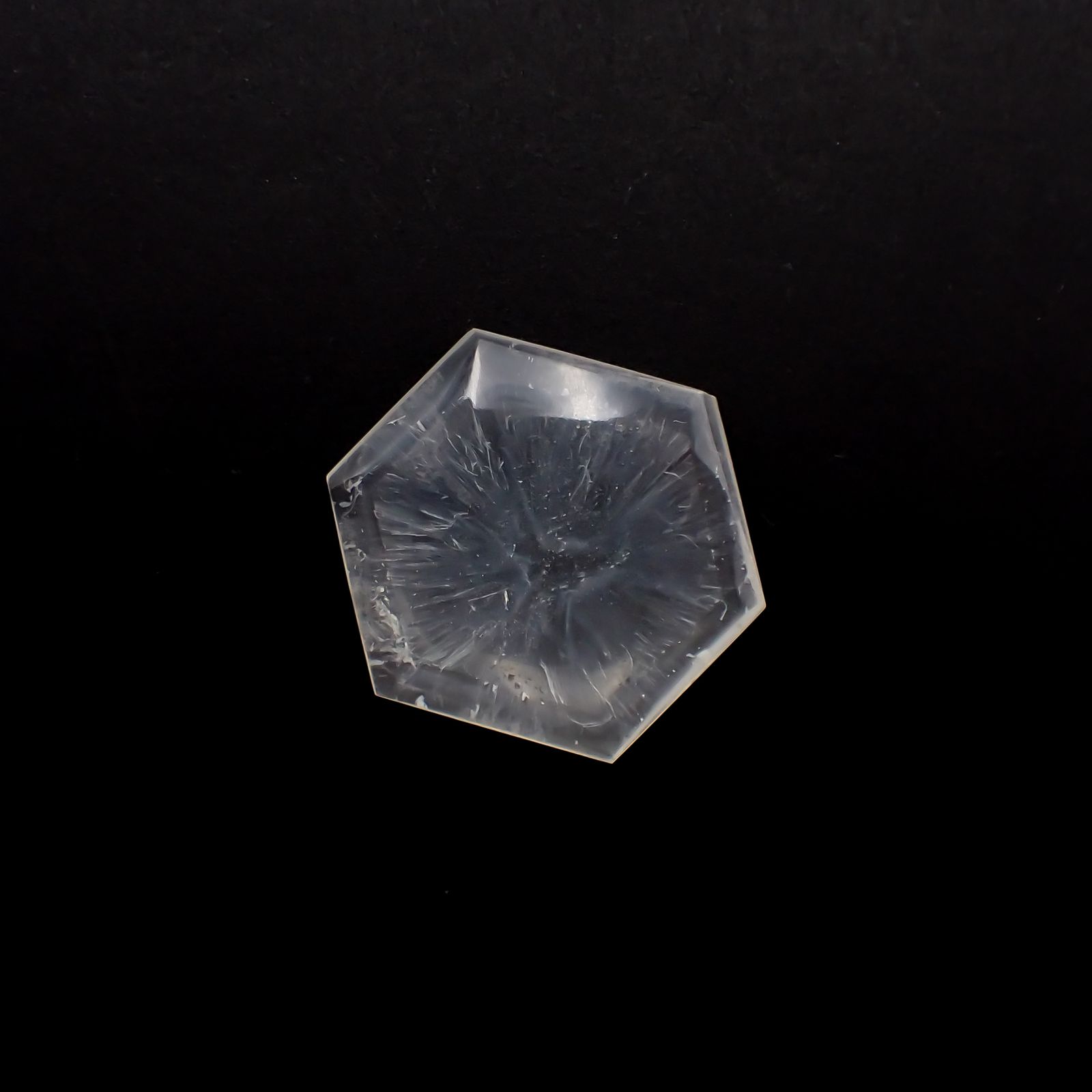 トラピッチェクォーツ 偏光板2枚付き コロンビア・ボヤカ産 25.91ct[230823258]23.5x22.2mm前後