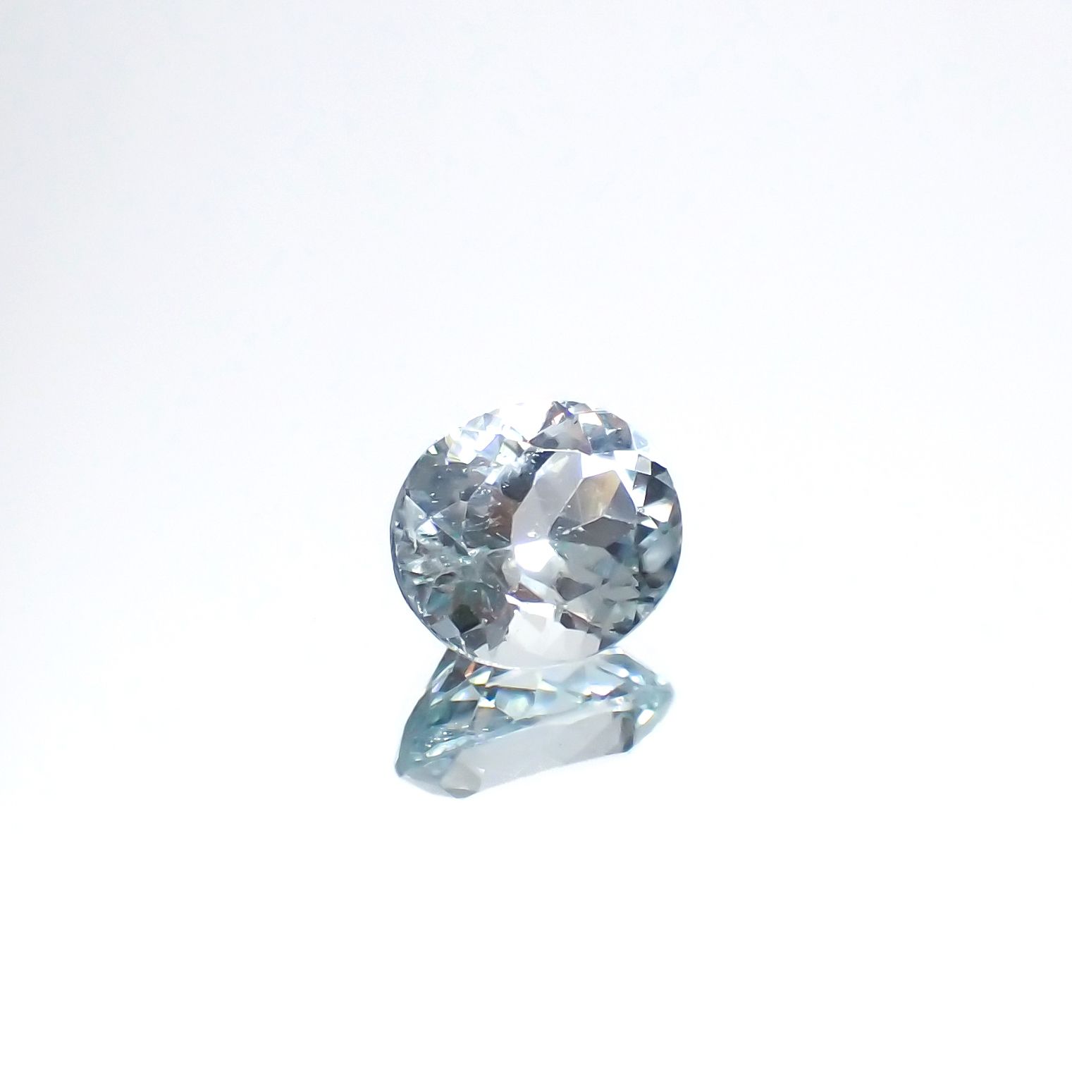 モンテブラサイト(宝石名モンテブラサイト)マダガスカル産 1.39ct 識別済[240125403]7.4x6.5mm前後