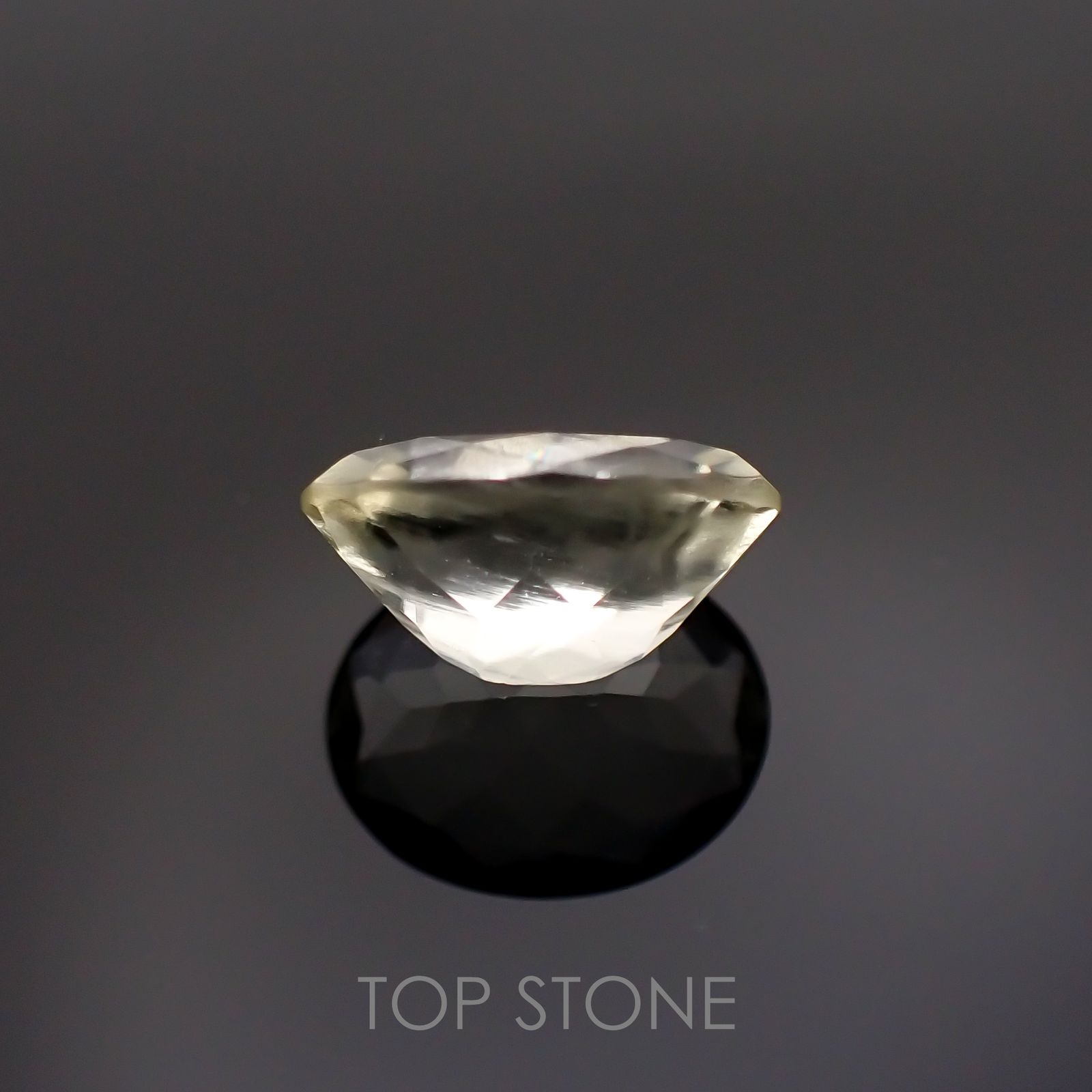 リビアングラス(宝石名インパクトガラス(衝撃溶融ガラス))エジプト・リビア砂漠産 1.84ct 識別済[211213791]10x7.9mm前後