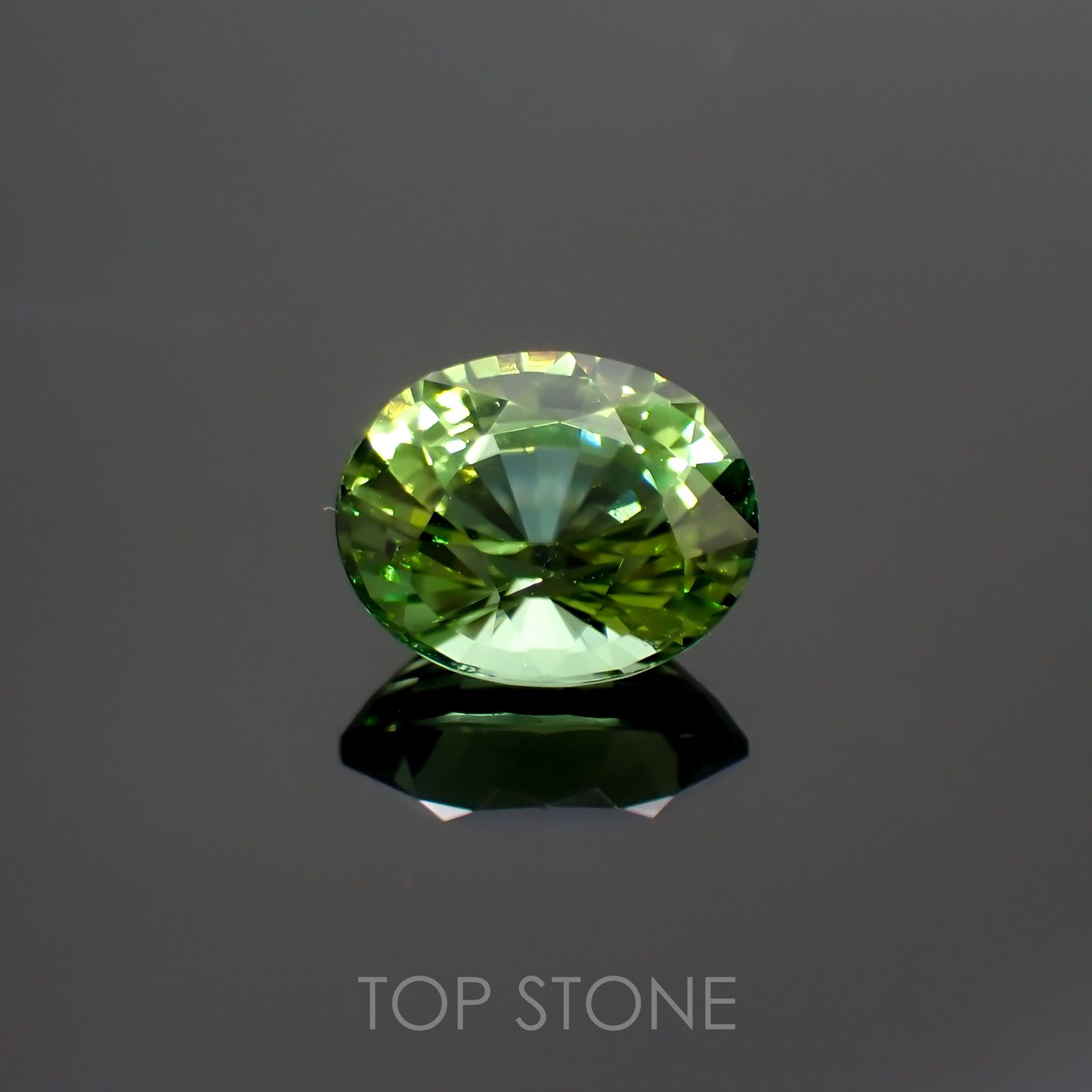 ミントトルマリン(宝石名グリーン・トルマリン) ルワンダ産 1.726ct ソ付(彩珠)[211013630]8.3×6.9mm前後
