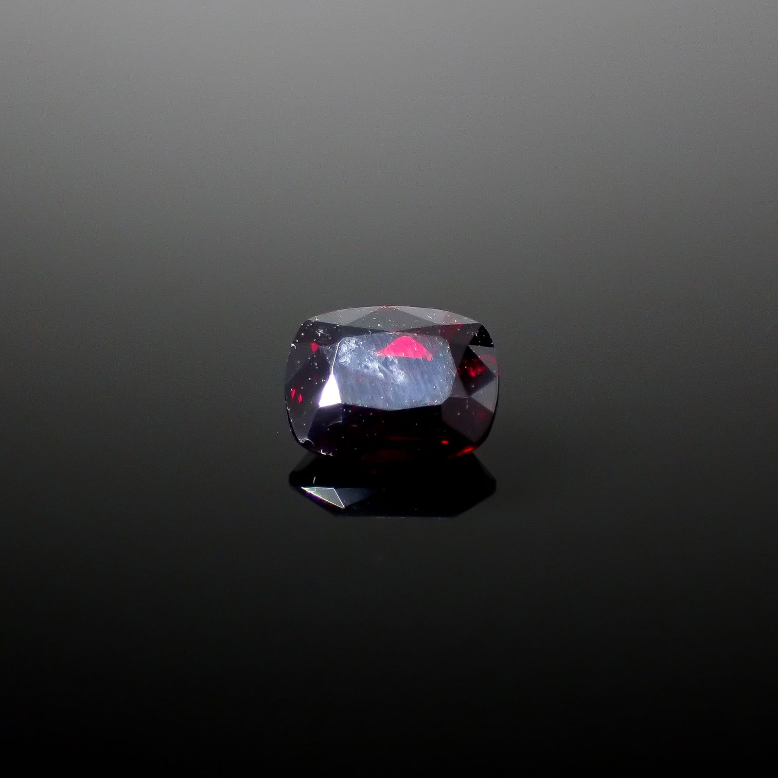 キュープライト単結晶(宝石名キュープライト)コンゴ民主共和国産