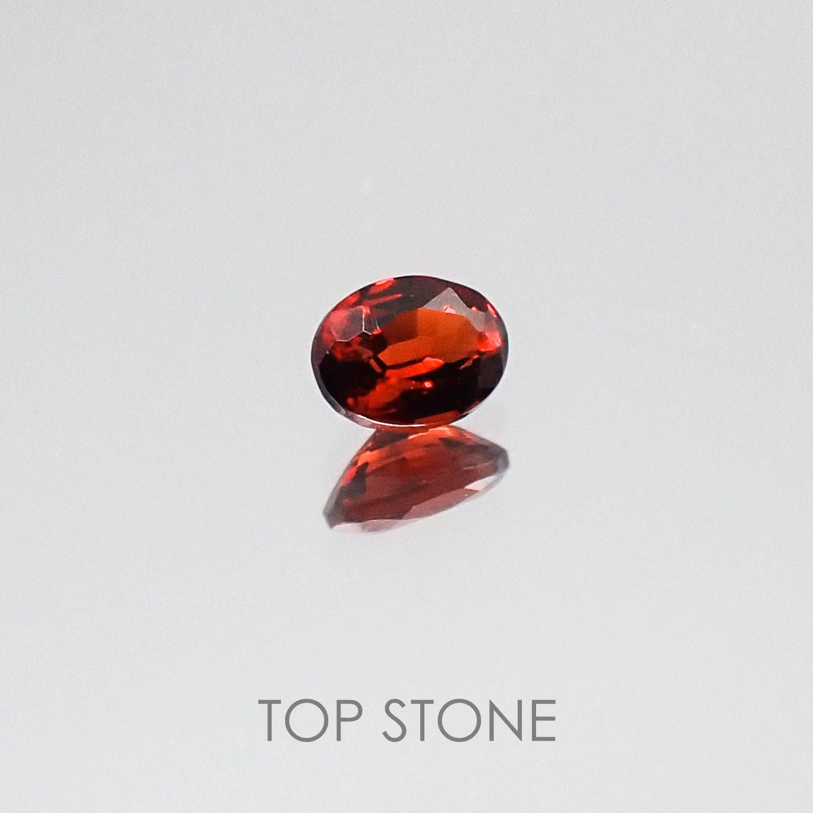 レッドスピネル タンザニア産 ルース 0.18ct[20073931]3.8×3mm前後