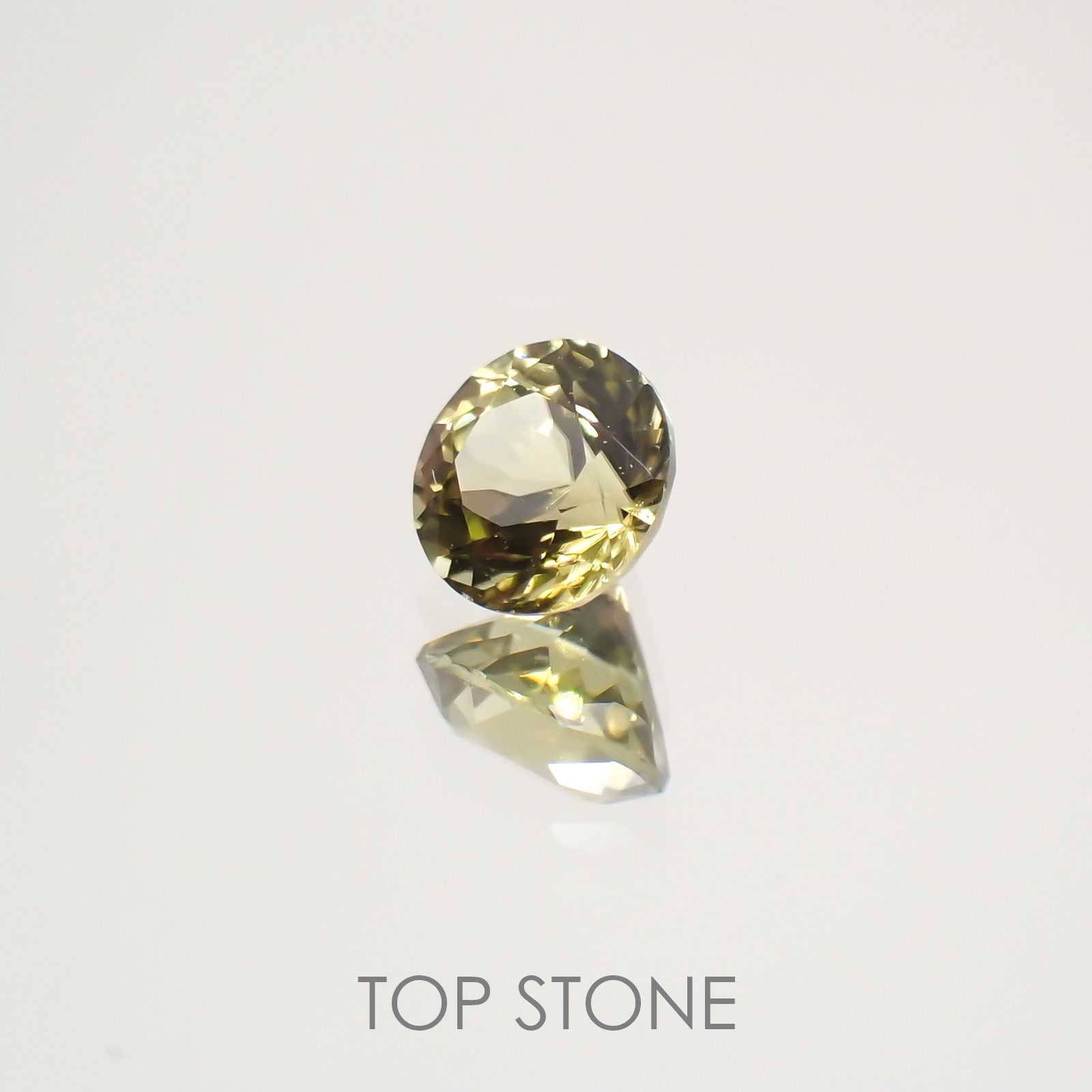 シンハライト スリランカ産 ルース 0.28ct[210510693]3.9×3.9mm前後