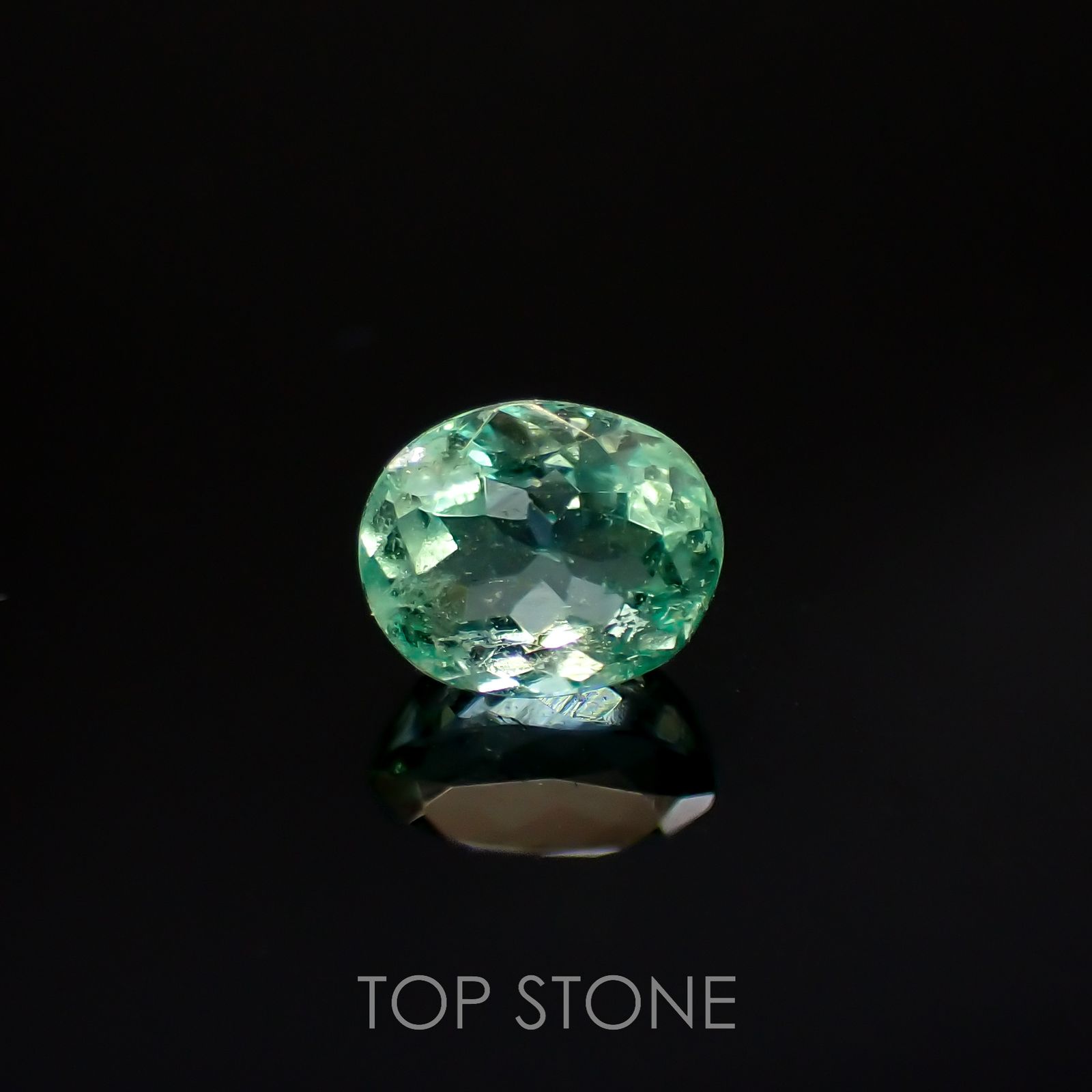 パステルカラーエメラルド コロンビア産 0.39ct[220817227]5x4mm前後