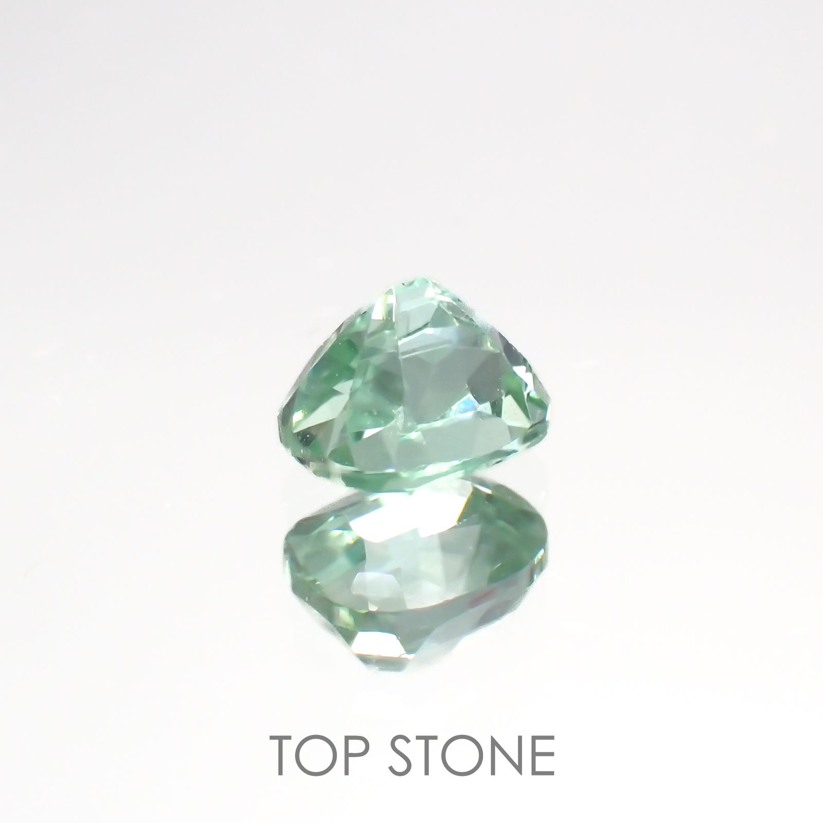 ブルーグリーントルマリン アフガニスタン産 0.76ct[220716996]5.8x4.8mm前後