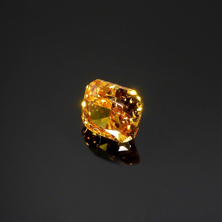 イエローダイヤモンド SI-2 / FANCY DEEP ORANGE YELLOW(宝石名ダイアモンド) 0.122ct ソ付(CGL)[220115155]2.86x2.61mm前後