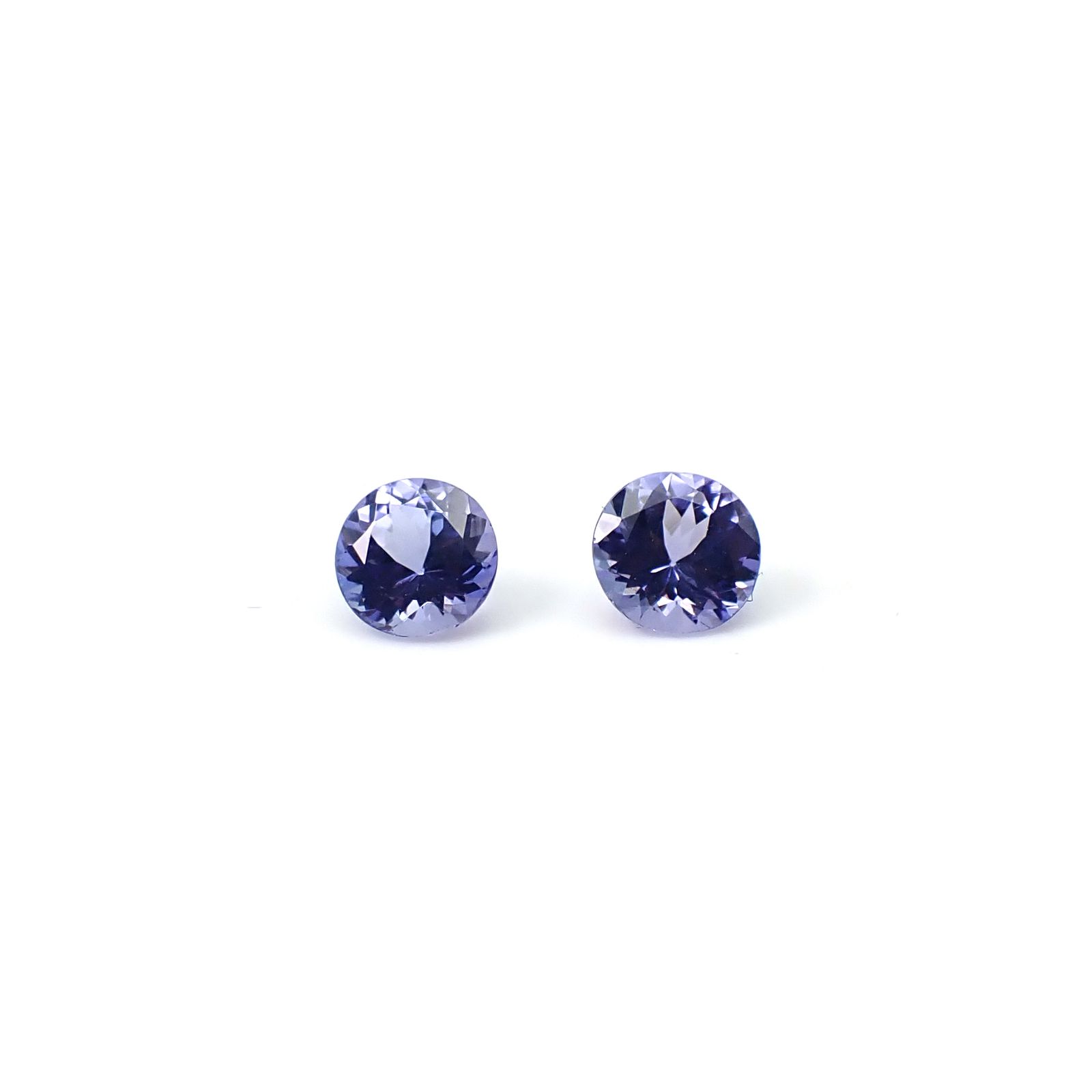 ◇ペアセット◇タンザナイト(宝石名タンザナイト)タンザニア産 識別済 0.87ct(2pcs合計) / 4.7-4.8x4.7-4.8mm前後 [251231481]
