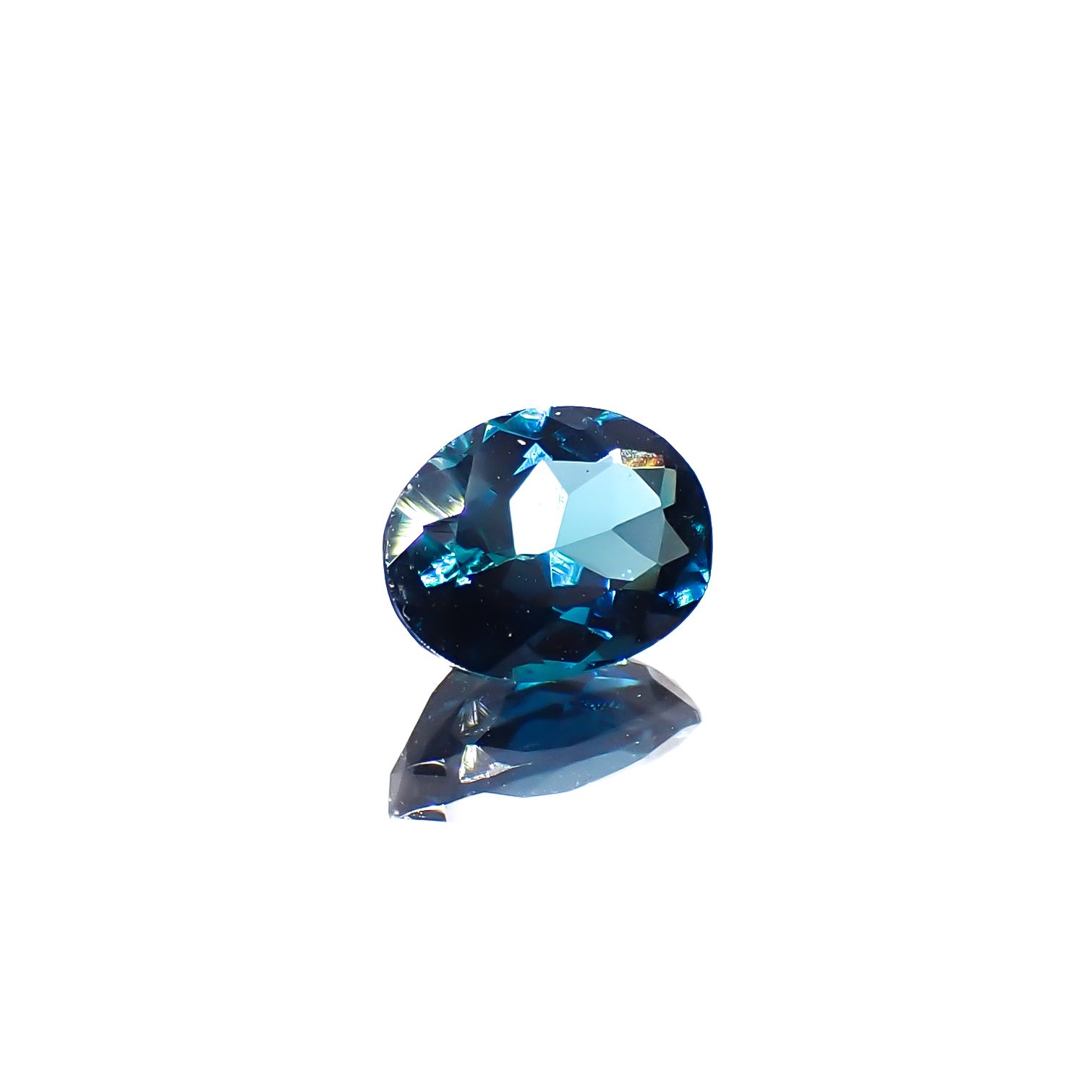 インディゴライト ブラジル産 0.65ct[240928943]6.3x4.8mm前後