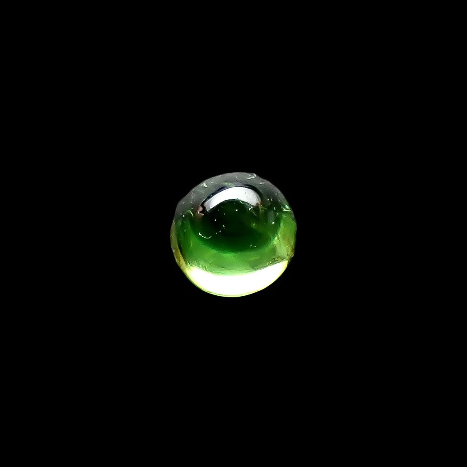 デマントイドガーネット ロシア産 0.061ct / 2.1x2.1mm前後 [260628249]