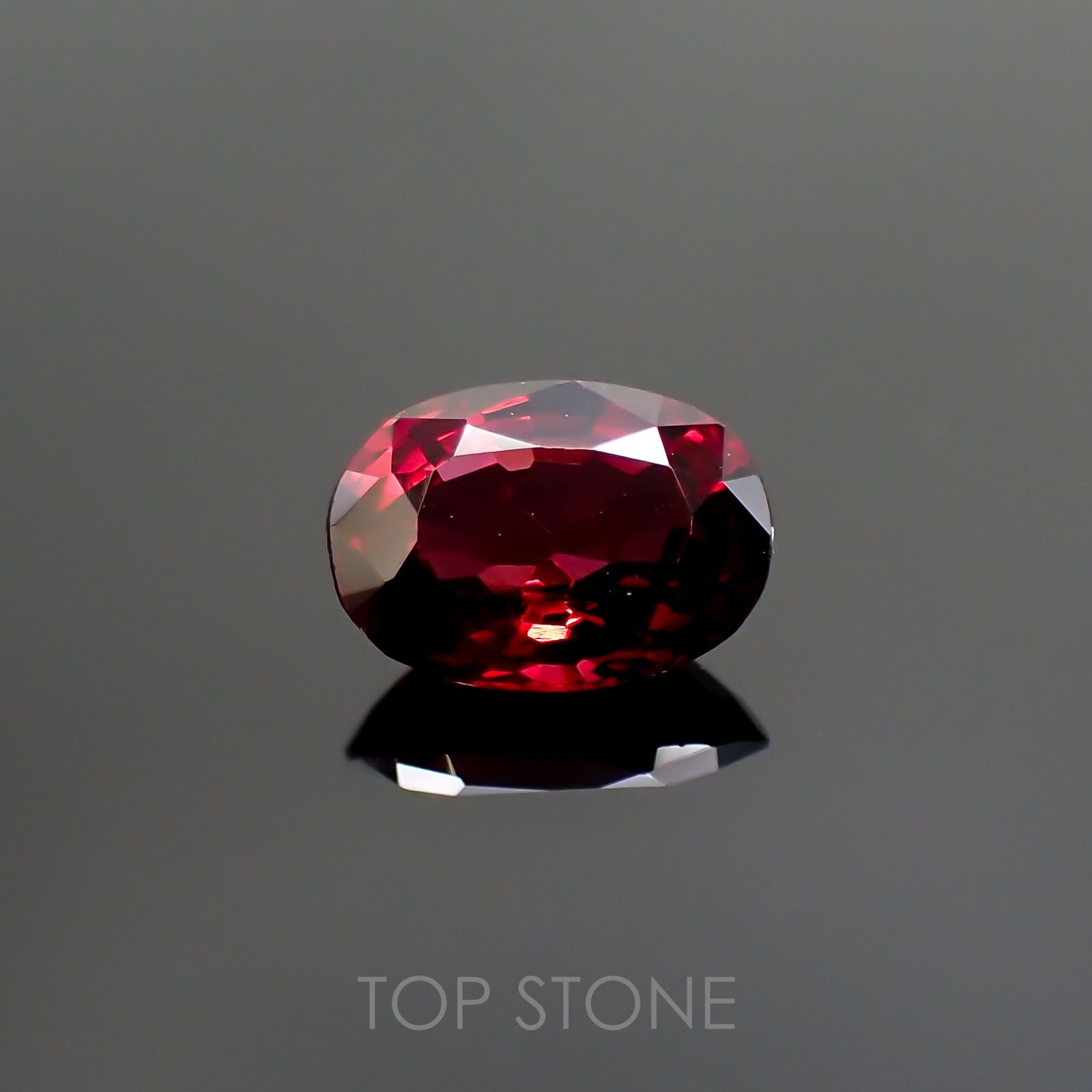 レッドスピネル(宝石名レッド・スピネル) タンザニア産 0.931ct ソ付(彩珠)[20085156]7×5.2mm前後