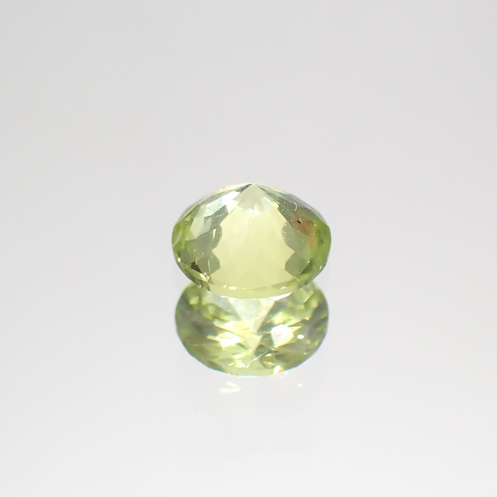 クリソベリル(宝石名クリソベリル)マダガスカル産 0.34ct 識別済[220114489]4.2x4.2mm前後