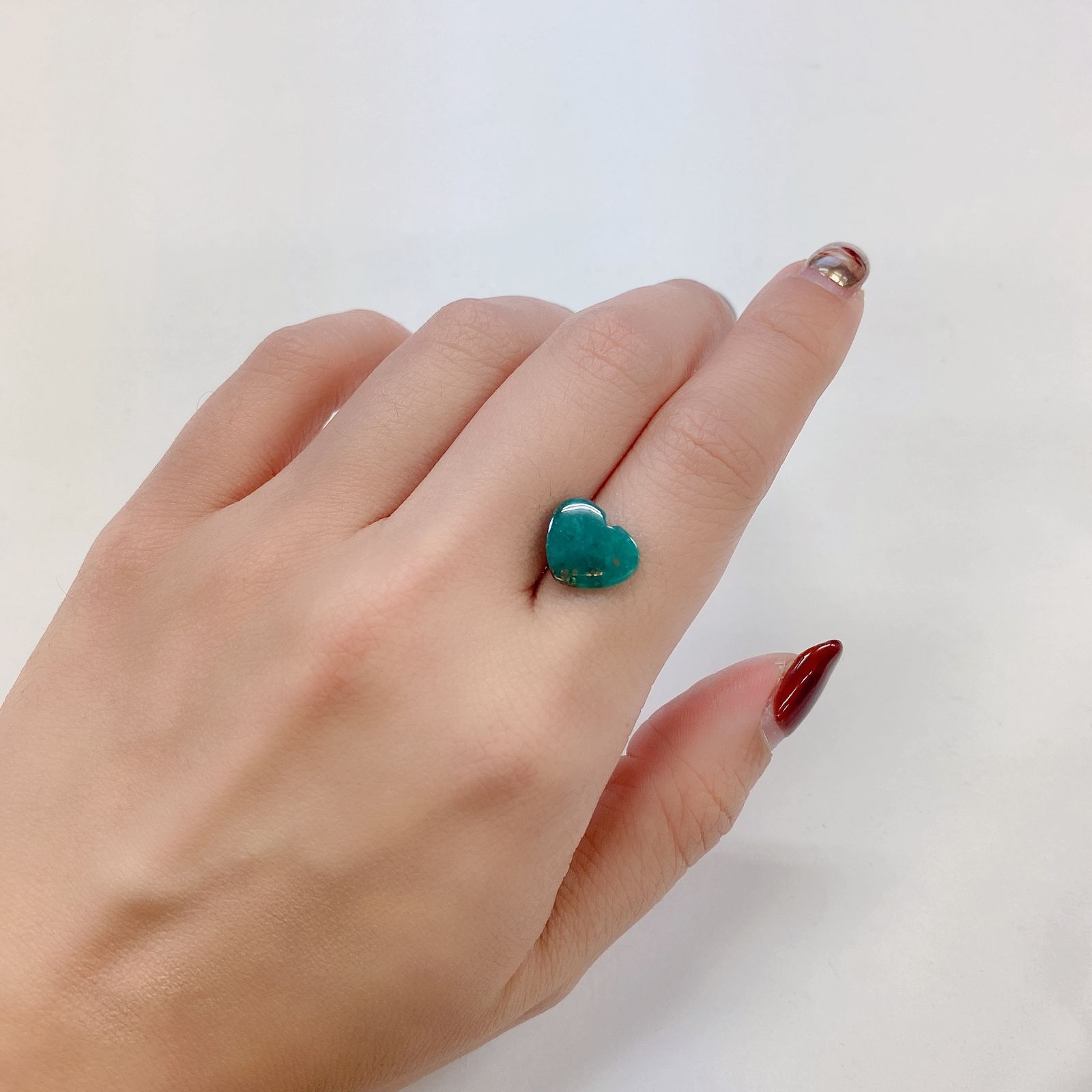 パイライトインエメラルド(宝石名パイライトインエメラルド) コロンビア・チボール鉱山産 2.618ct 彩珠鑑付[210711510]9.7×11.9mm前後