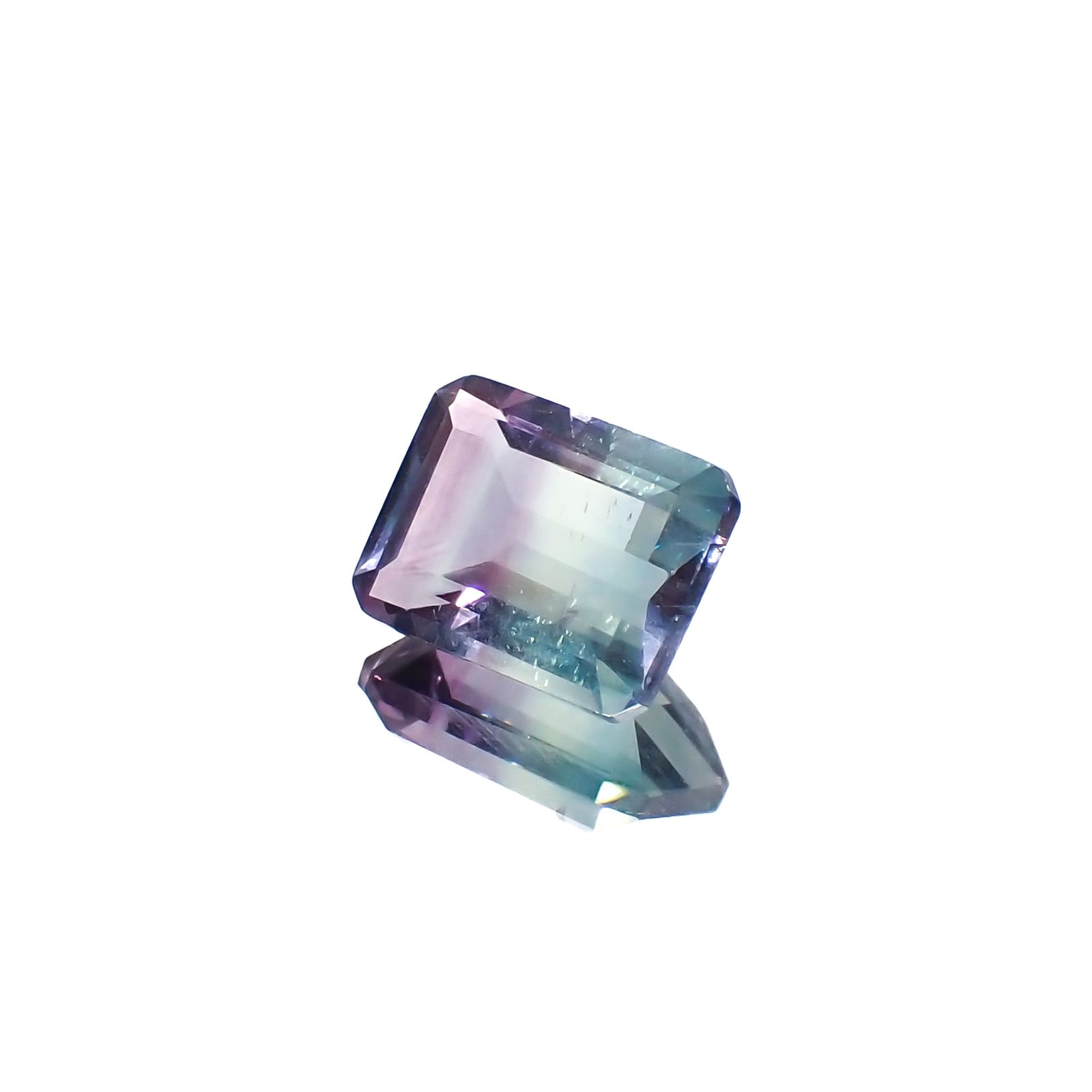 パーティカラーフローライト フルオレッセンス ブラジル産 4.10ct[230823270]10.1x7.9mm前後