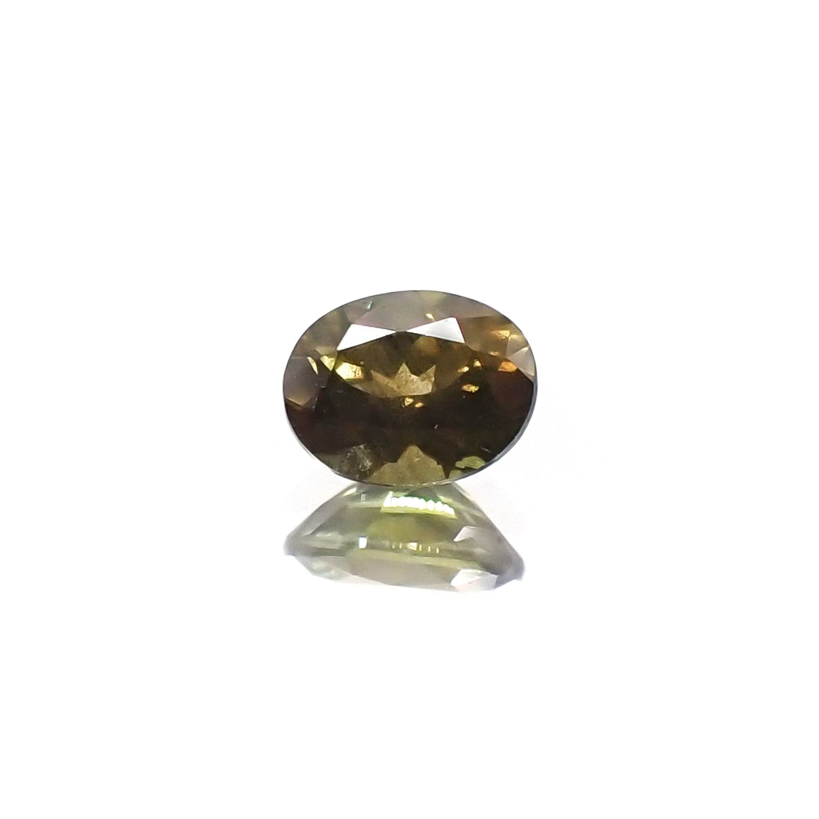 ゴールドシーンサファイア(宝石名シーン・サファイア)ケニア産 識別済 0.38ct / 4.7x3.7mm前後 [220717172]
