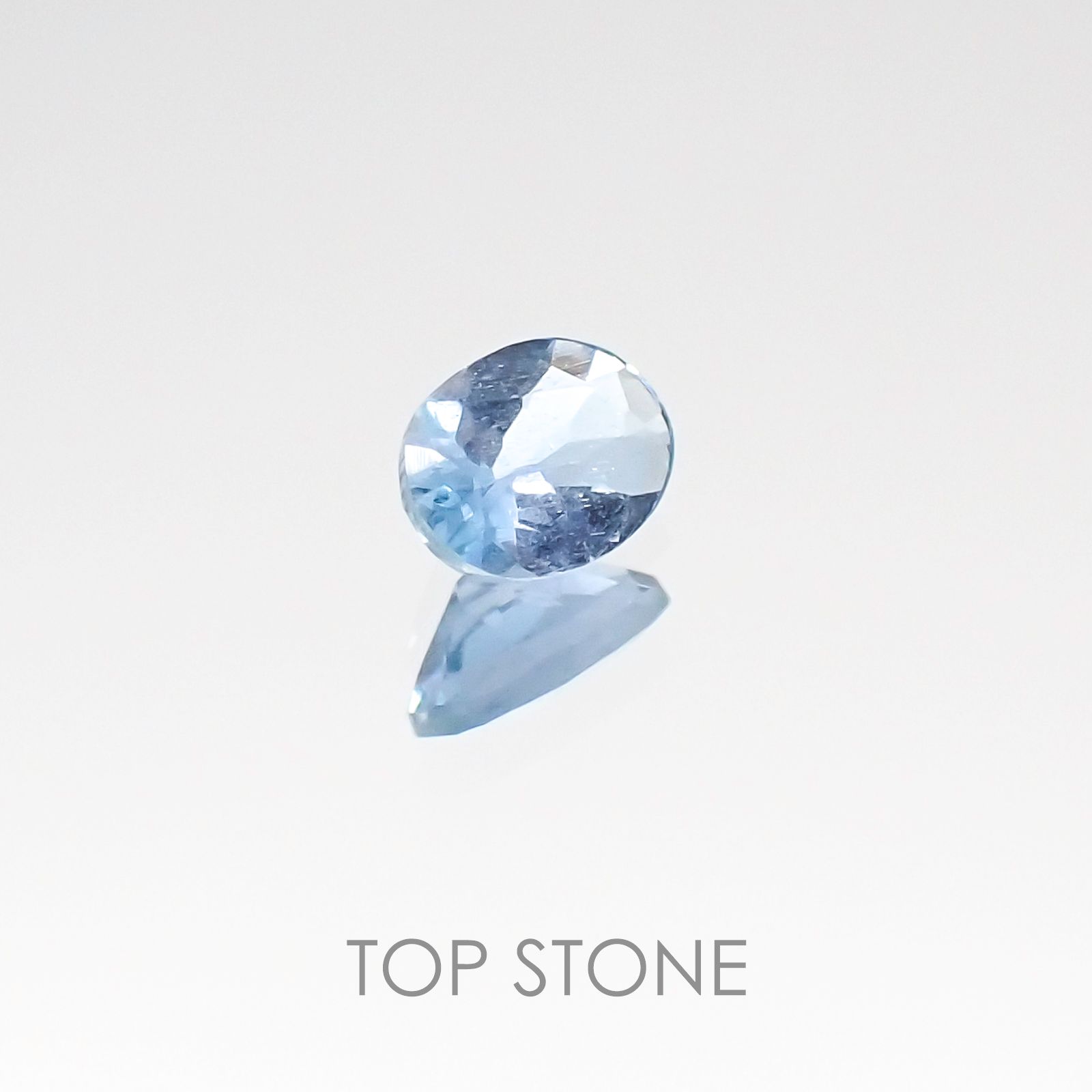 アクアマリン サンタマリアカラー(宝石名アクアマリン) モザンビーク産 0.14ct 識別済[20107048]4.1×3mm前後