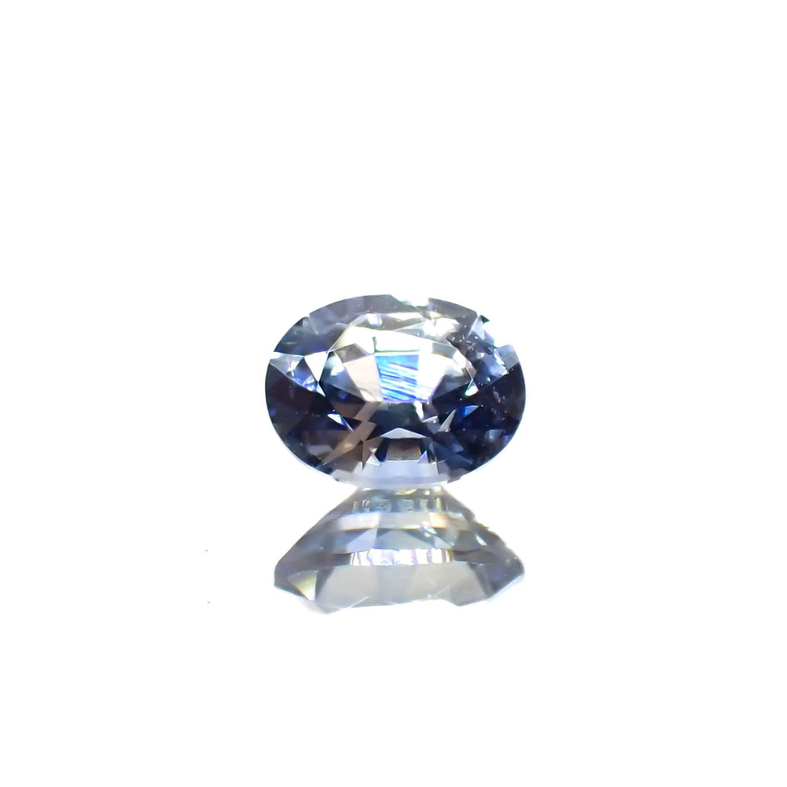 アイスブルーサファイア スリランカ産 0.22ct[230722693]4x3mm前後