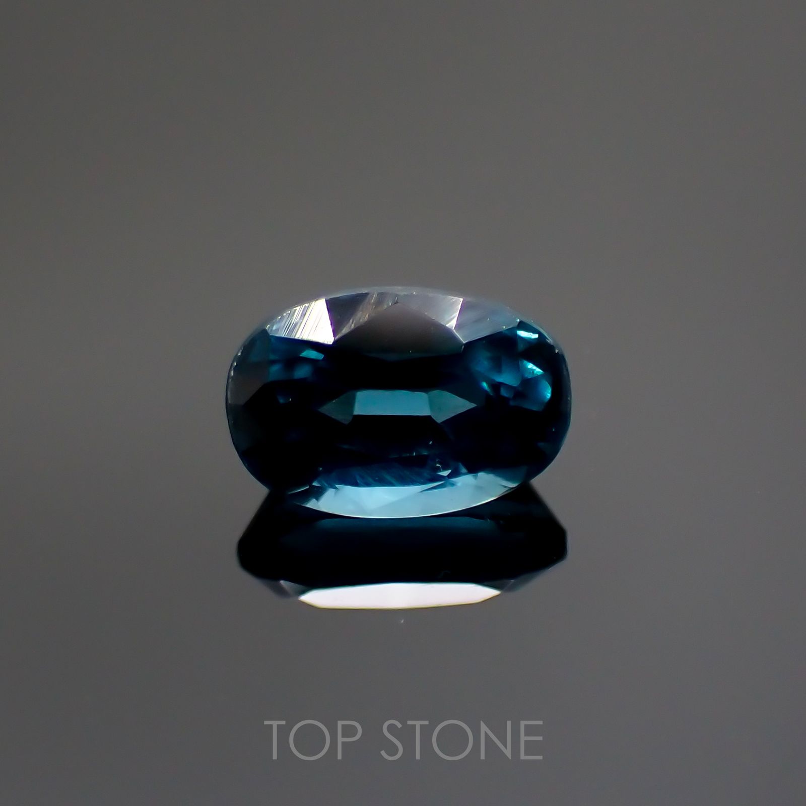 オーシャンブルーカイヤナイト(宝石名カイヤナイト) インド産 0.72ct 識別済[210711426]6.2×4mm前後