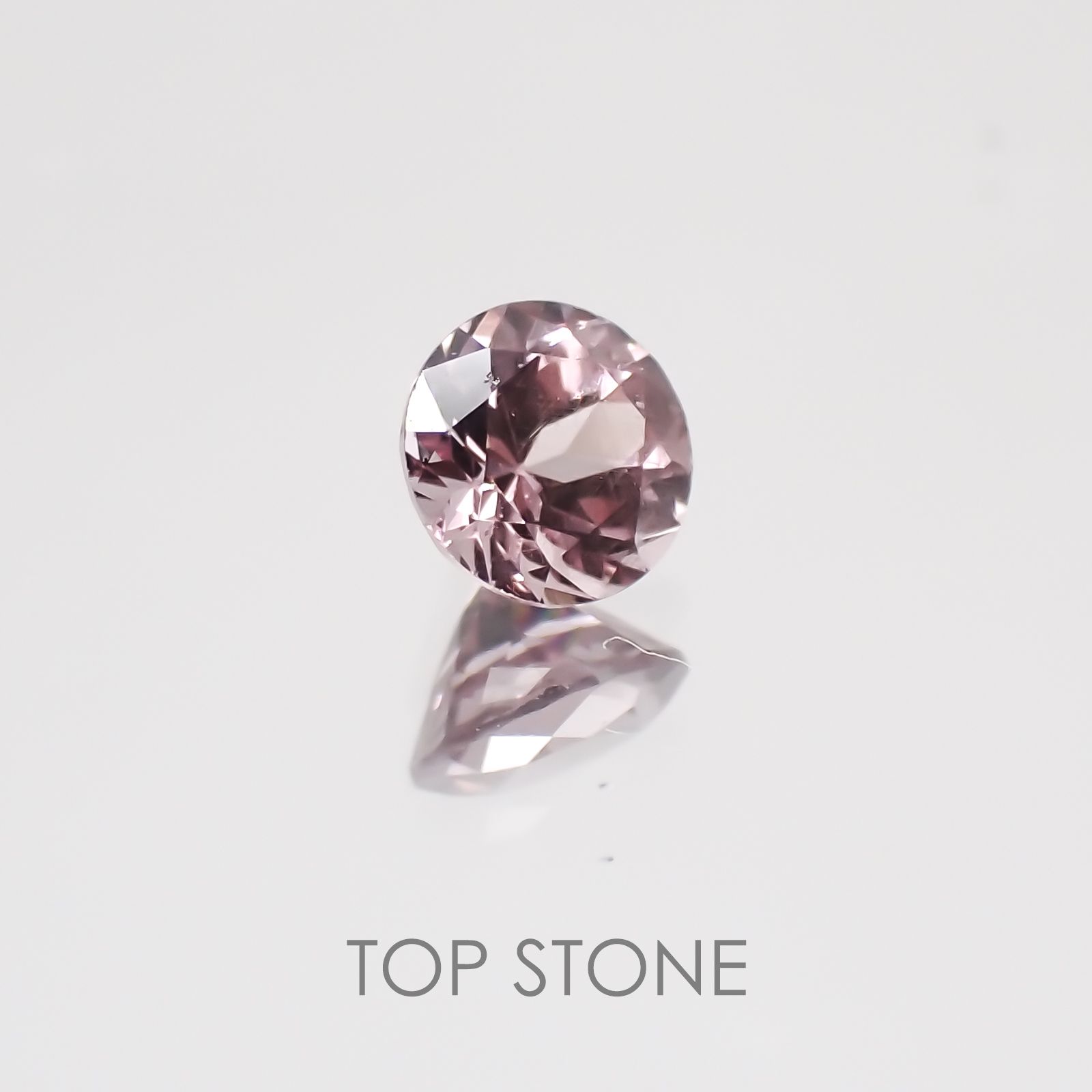 マラヤガーネット(宝石名ガーネット) タンザニア産 0.22ct 識別済[21059374]3.6×3.6mm前後