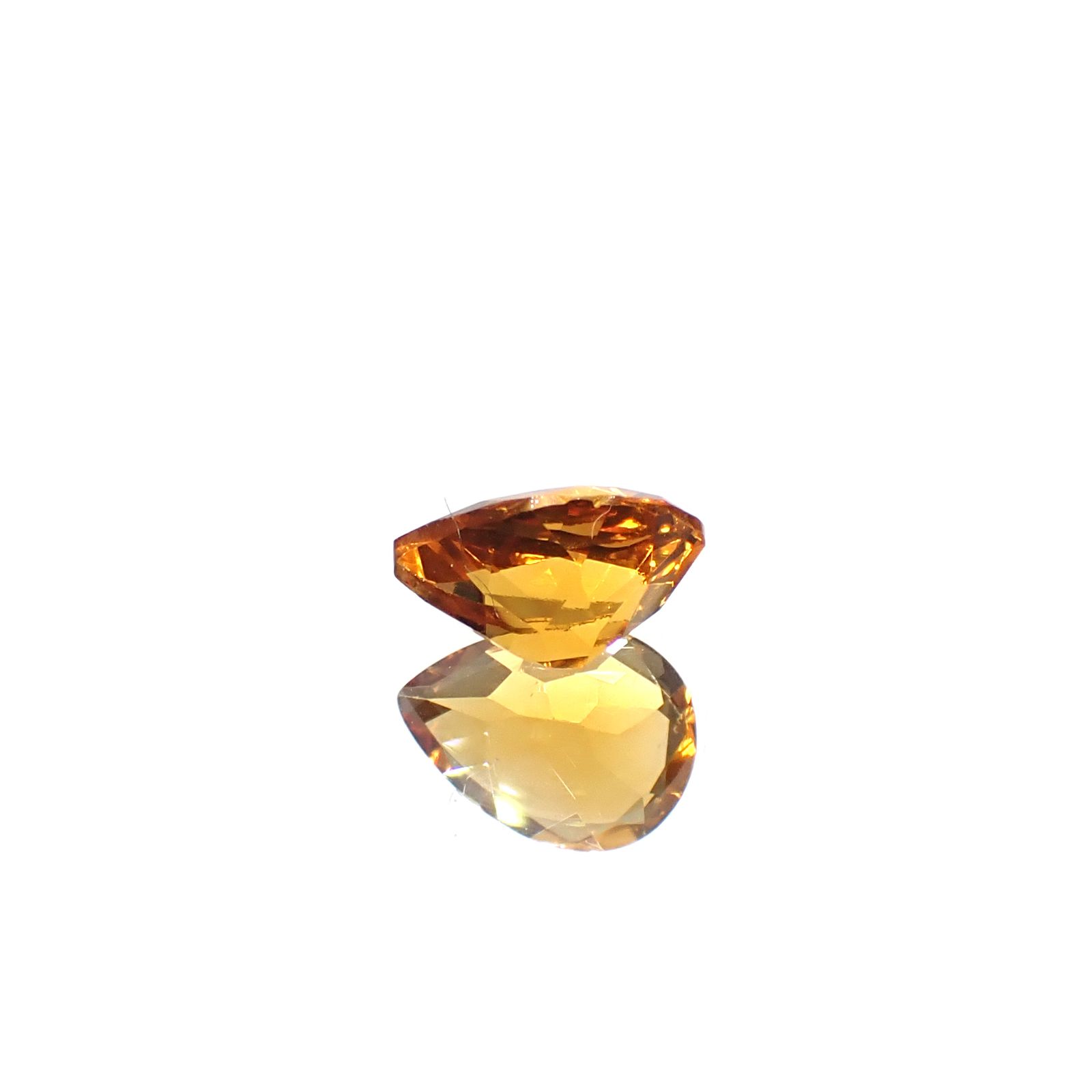 マデイラシトリン ブラジル・ミナスジェライス州産 0.98ct [250630588]8.1x6mm前後