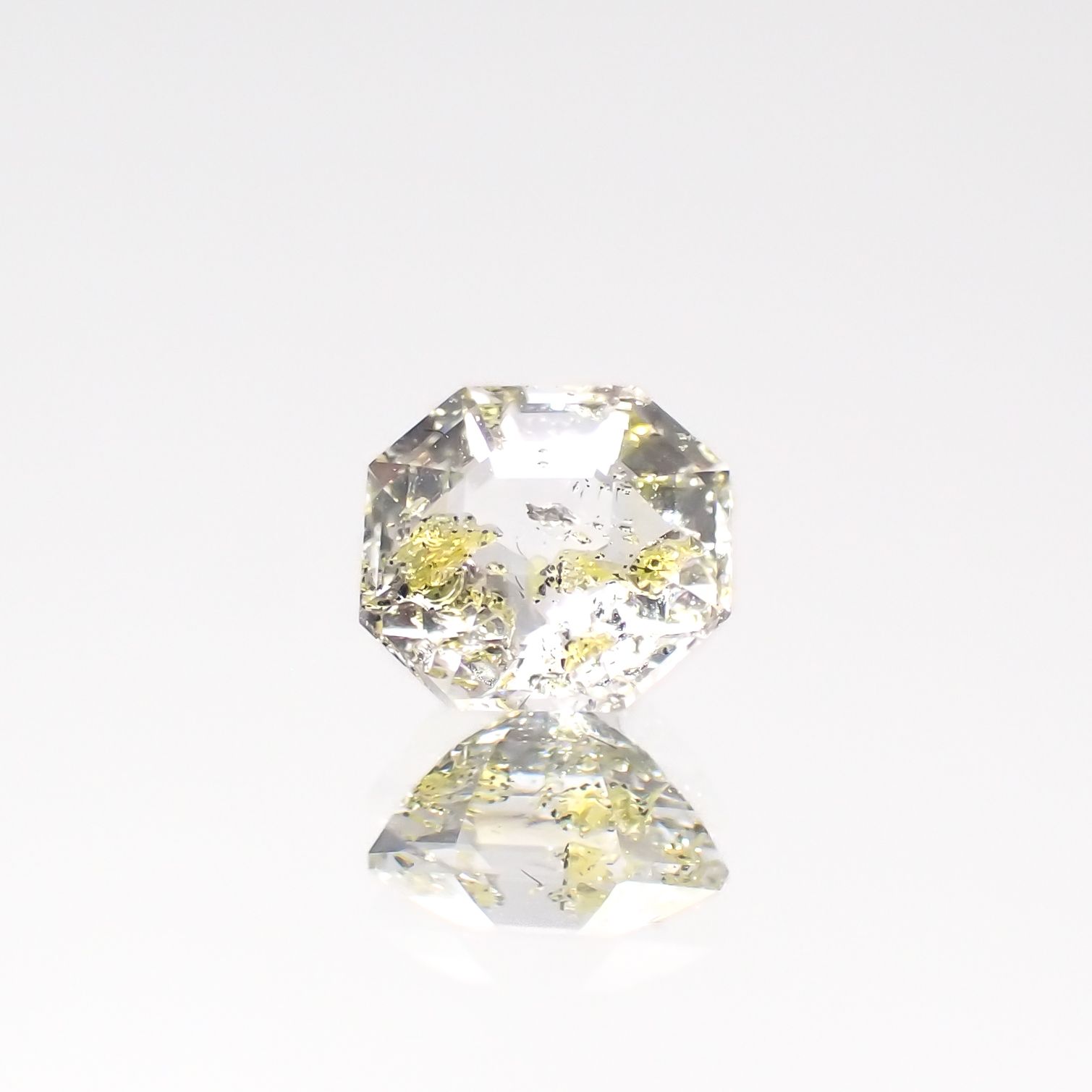 ◇オクタゴンカット◇オイルインクォーツ パキスタン産 0.49ct[230522091]5x4.9mm前後