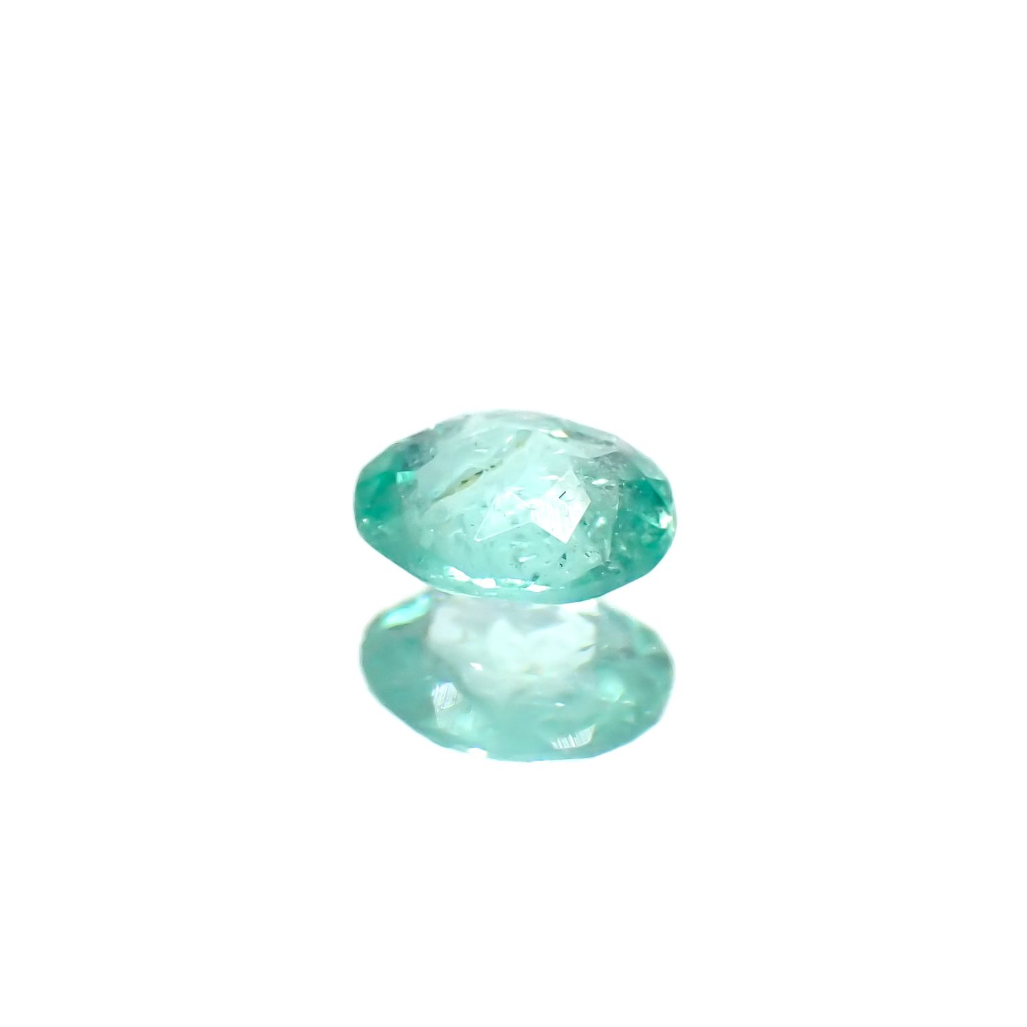 パライバトルマリン(宝石名トルマリン/別名パライバ・トルマリン)ブラジル・パライバ州バターリャ鉱山産 0.078ct 識別済[240125584]3.2x2.7mm前後
