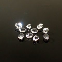 ◇メレセット◇ハーキマーダイヤモンド 原石 アメリカ・ニューヨーク州産 1.75ct / 3.8-4.6x2.1-3.3mm前後 [260231697]