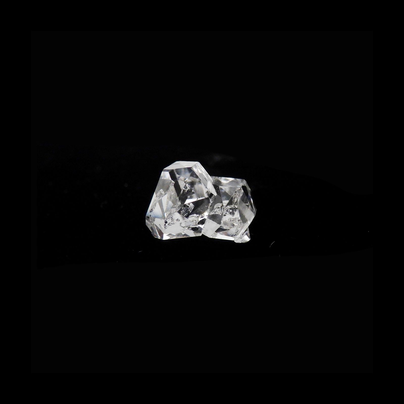 ハーキマーダイヤモンド 原石 アメリカ・ニューヨーク州産 6.60ct[240125367]12.4x11.2mm前後