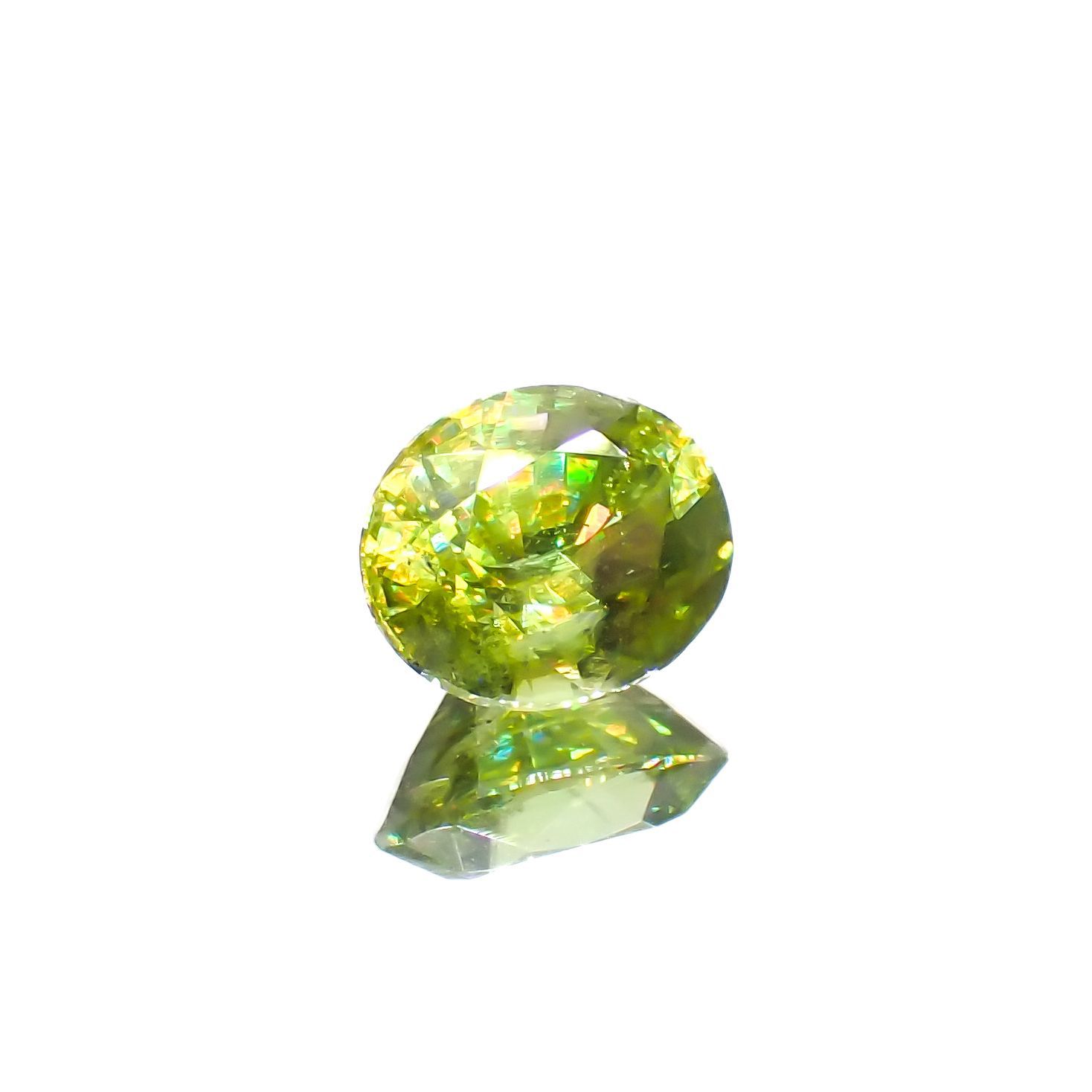 スフェーン(宝石名スフェーン)マダガスカル産 0.98ct 識別済[230120094]6.5x5.4mm前後