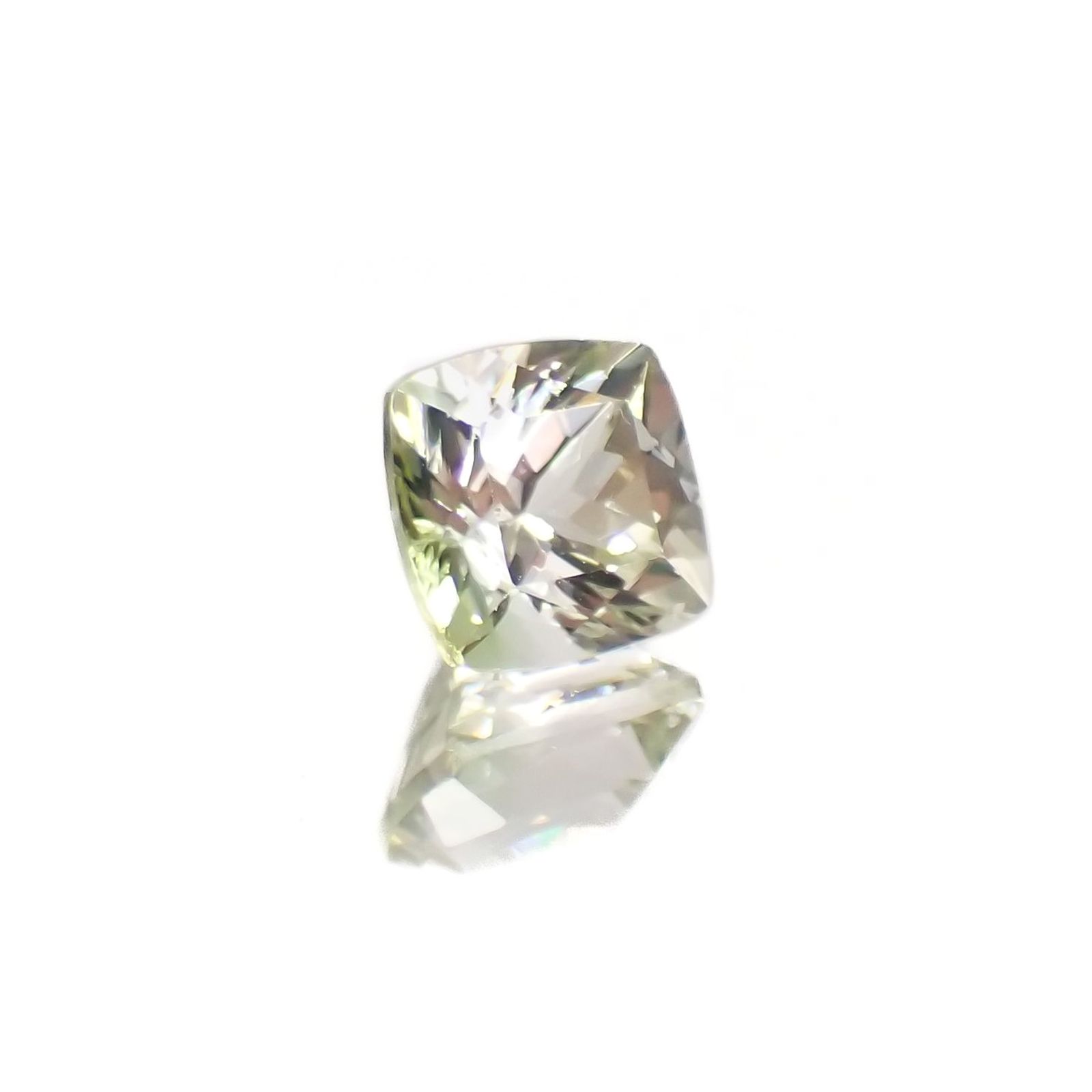バイカラートルマリン コンゴ民主共和国産 1.20ct[230220543]6.1x6mm前後