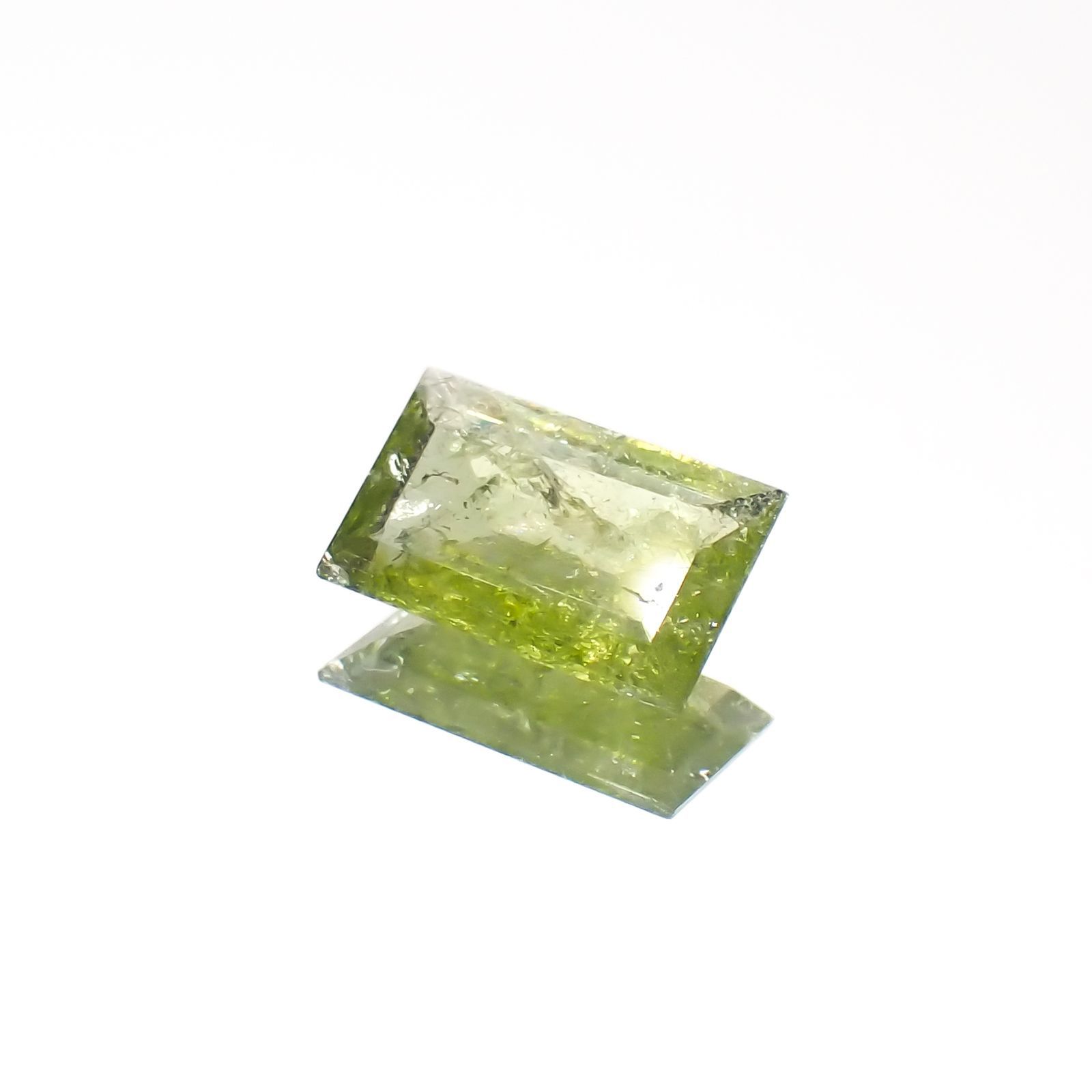 イリデッセンスクロムトルマリン(宝石名トルマリン)ケニア産 0.60ct 識別済[221119093]7.2x4.6mm前後