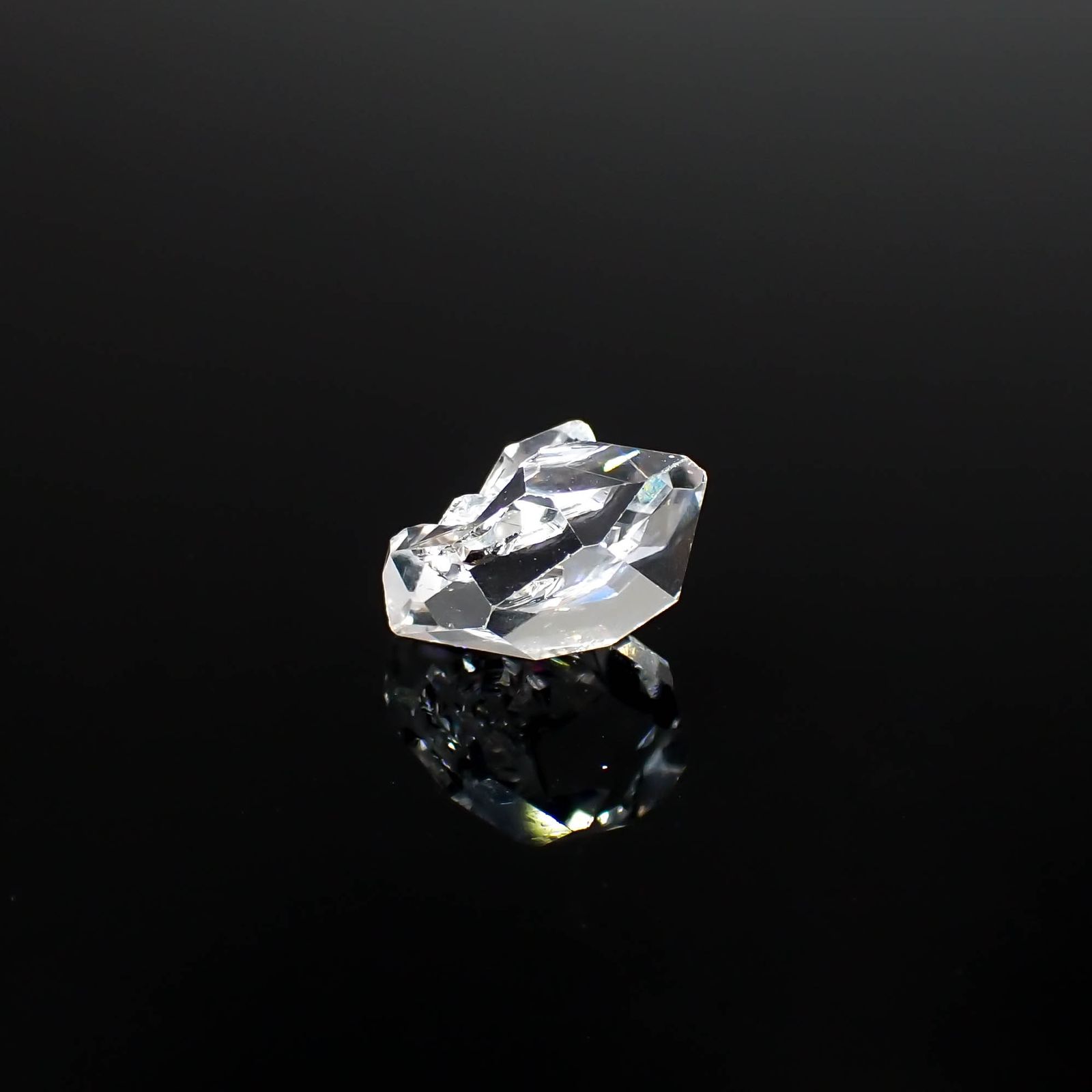 ハーキマーダイヤモンド 原石 アメリカ・ニューヨーク州産 2.91ct[231224857]11.2x8.2mm前後