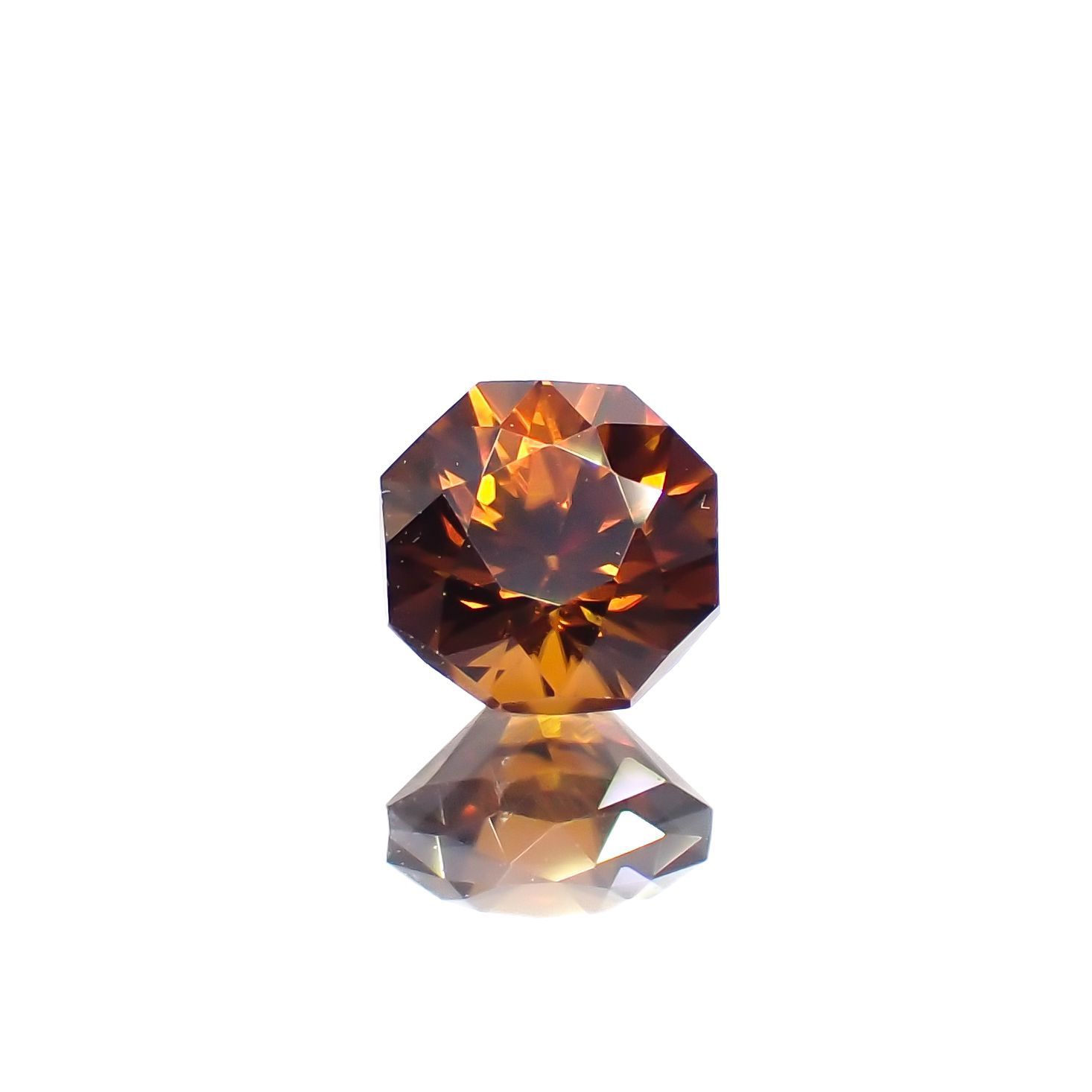 ◇オクタゴンカット◇オレンジジルコン(宝石名ジルコン)スリランカ/カンボジア産 0.83ct 識別済[230220704]4.9x4.8mm前後