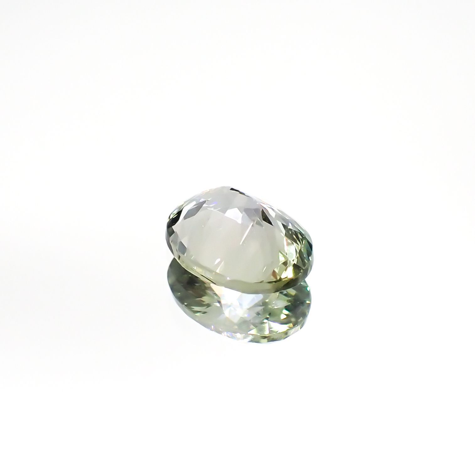 バイカラータンザナイト(宝石名バイカラー・ゾイサイト) タンザニア産 1.56ct 識別済[210812651]8.6×6.5mm前後