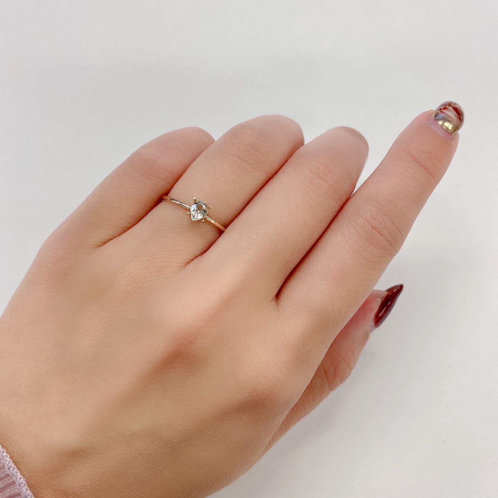 リューコガーネット(宝石名ホワイト グロッシュラー・ガーネット) ビルマ産 0.31ct 識別済[210711729]4.7×3.7mm前後