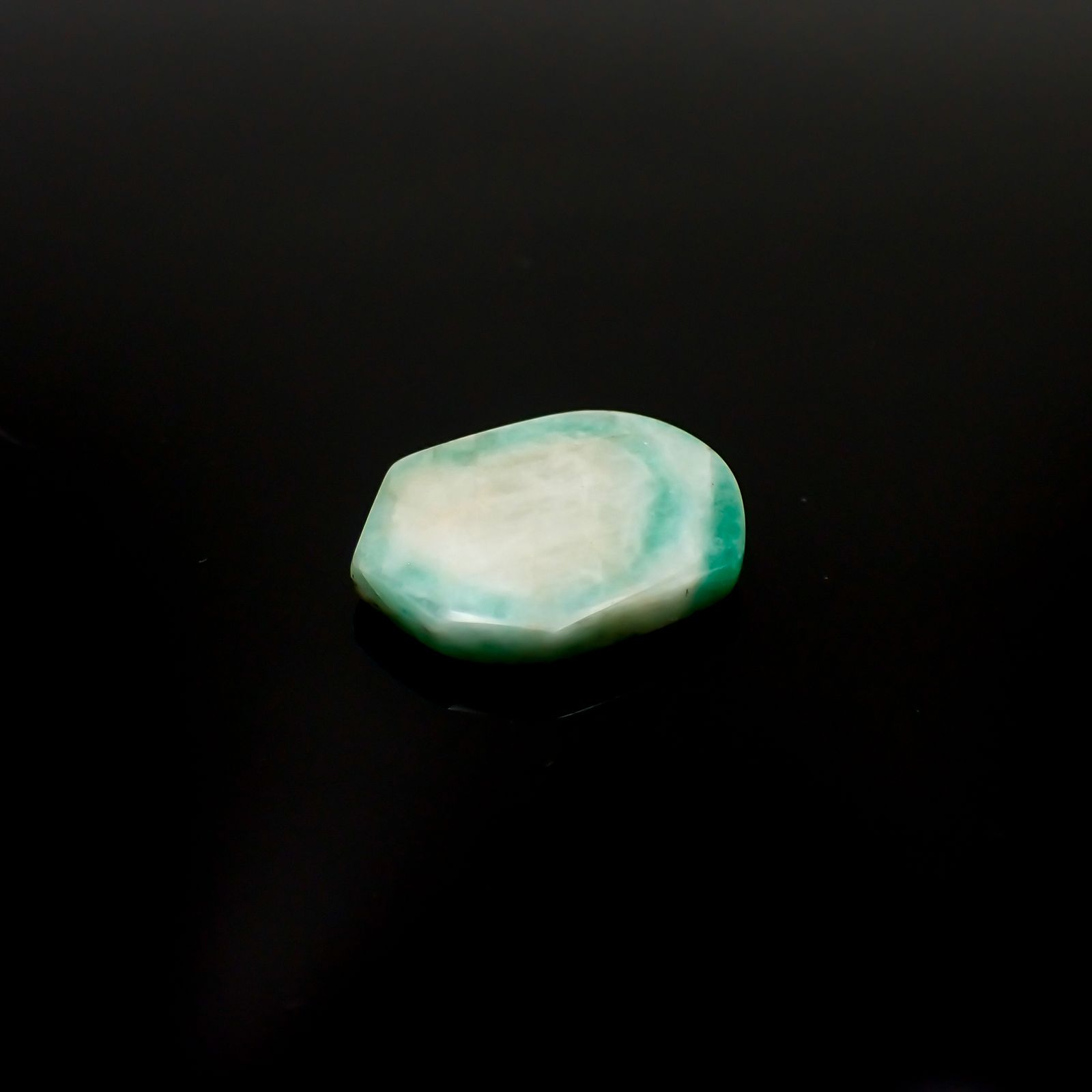 メロンベリル(宝石名ベリル)ブラジル産 12.34ct 識別済[230421721]20.9x16.9mm前後