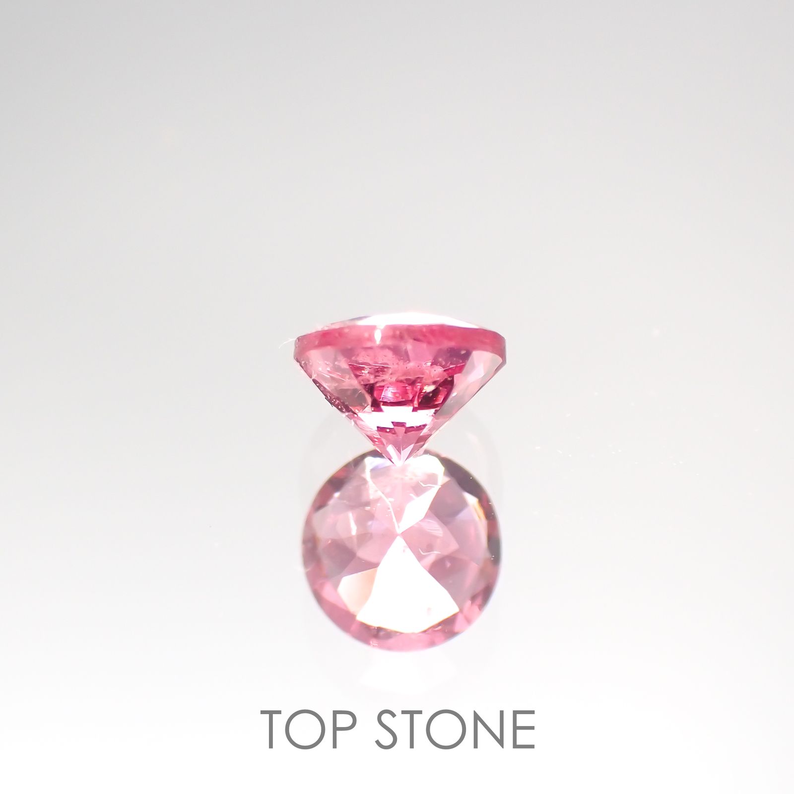 ホットピンクスピネル タンザニア産 ルース 0.35ct[210812587]4.2×4.2mm前後