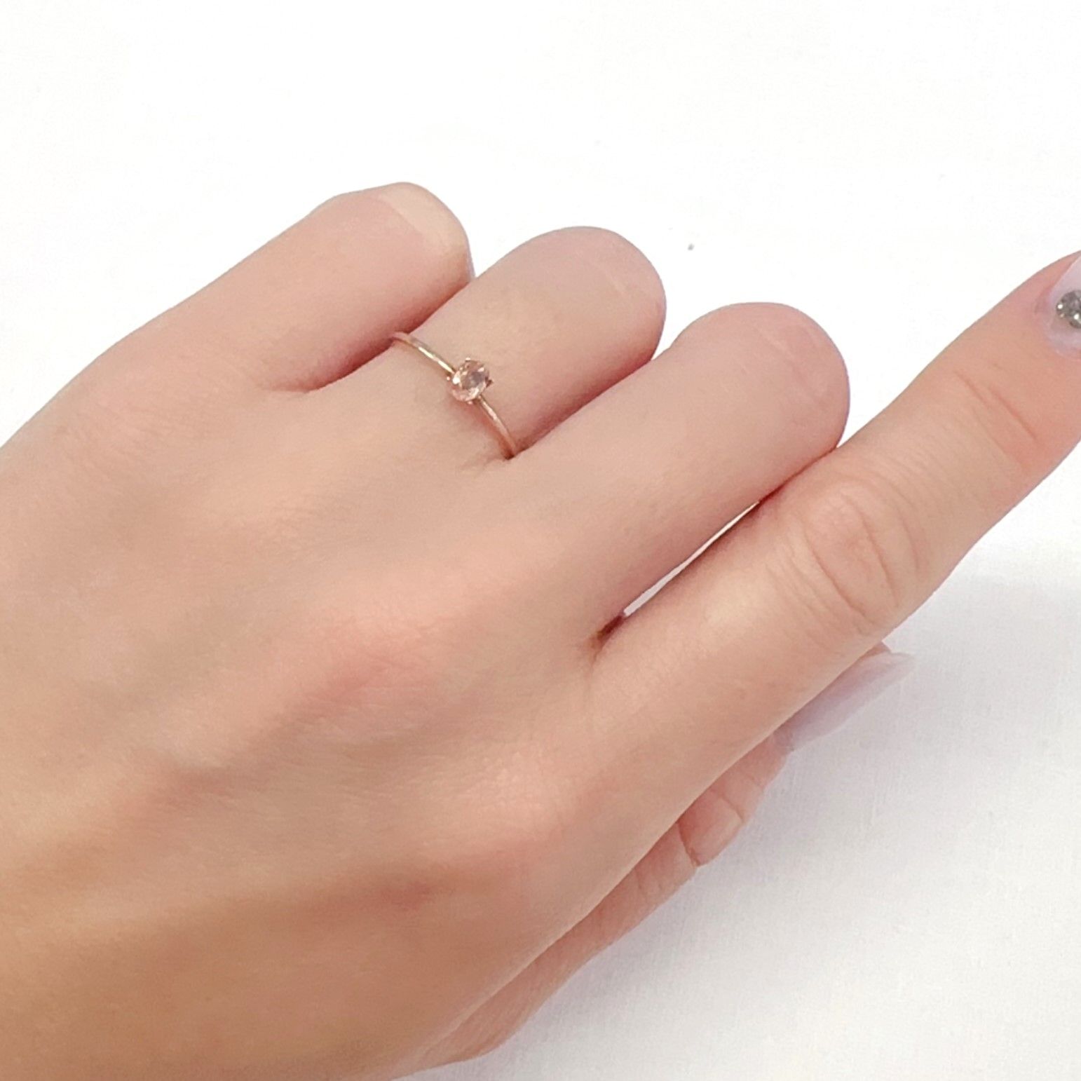 インペリアルトパーズ ブラジル産 0.22ct[231224864]4.1x3mm前後