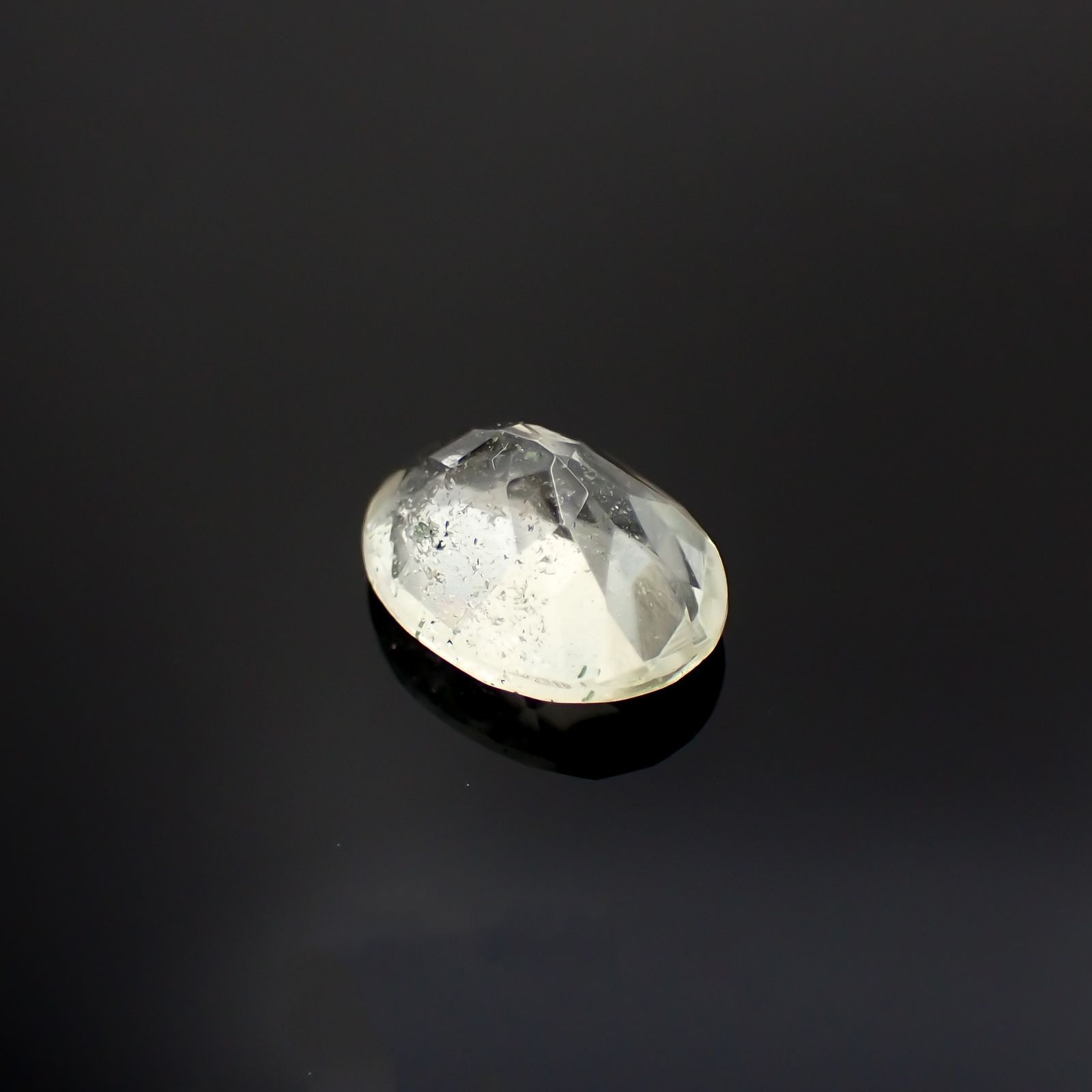 リビアングラス 発見地：エジプト・リビア砂漠 2.20ct[221018189]10.7x8mm前後