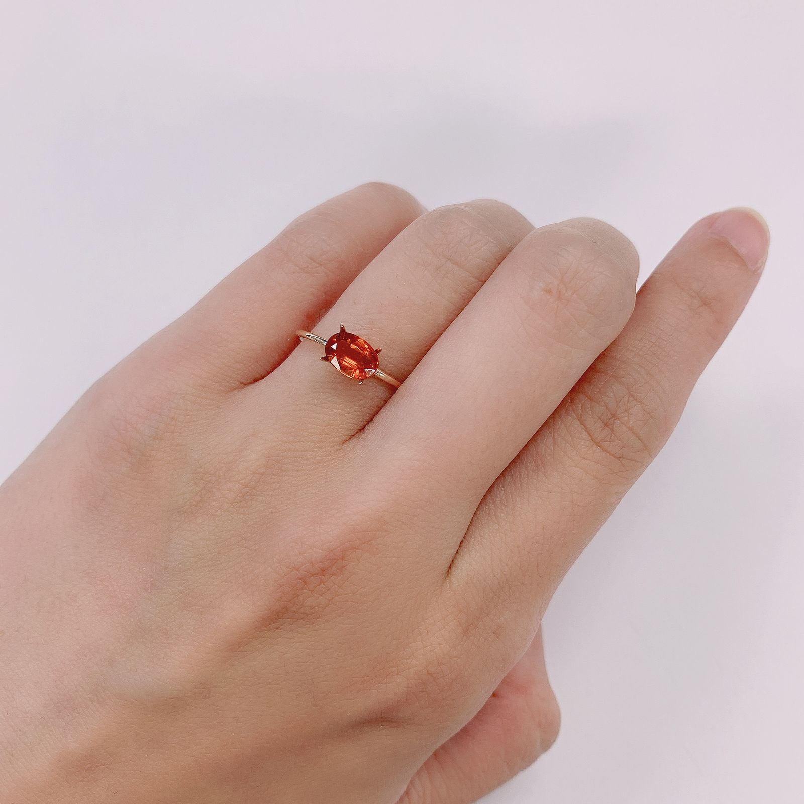 オレンジカイヤナイト(宝石名カイヤナイト) タンザニア産 0.95ct 識別済[210812451]7×4.9mm前後