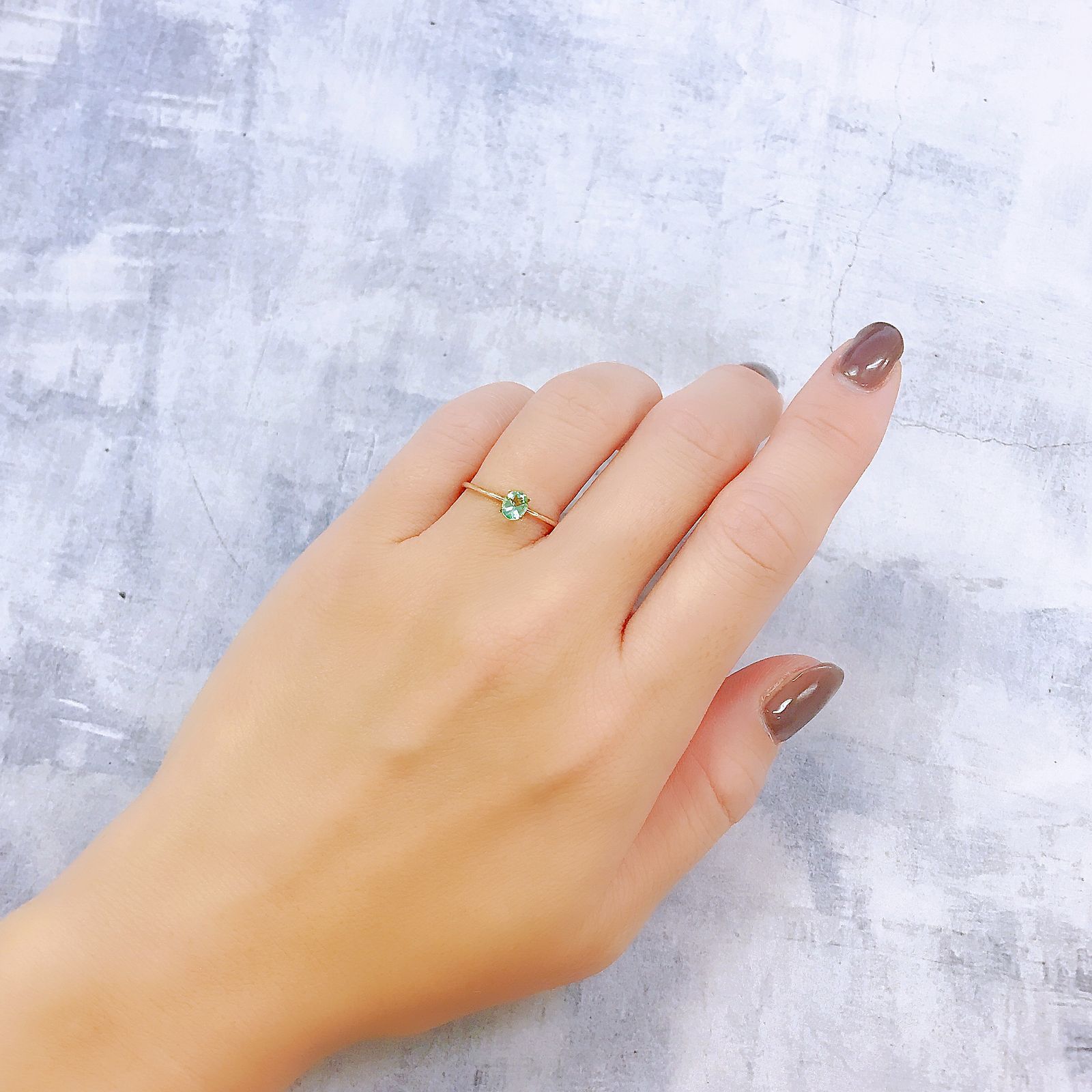 パステルカラーエメラルド コロンビア産 0.26ct[220918054]4.4x4mm前後