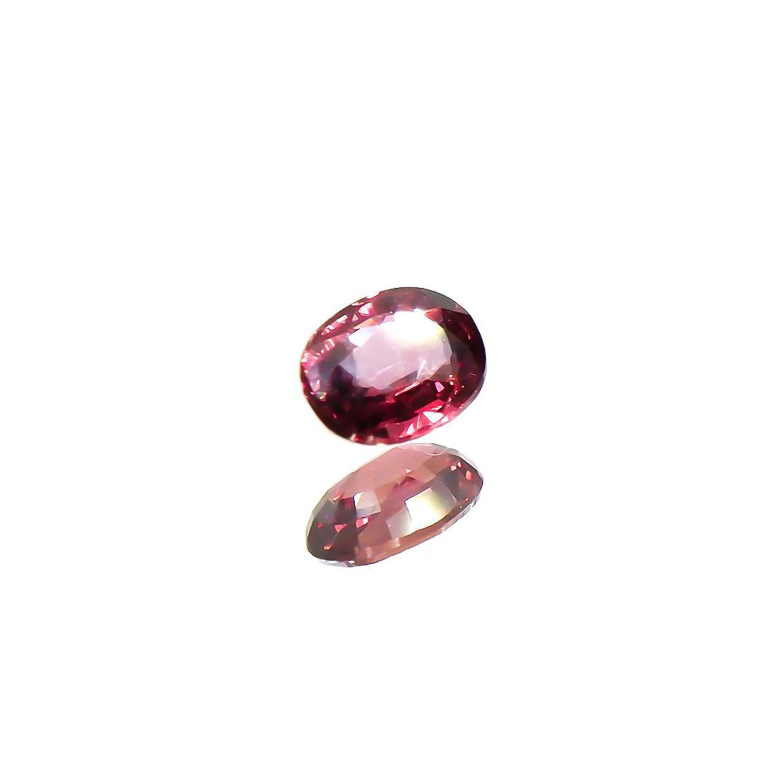 ルビー(宝石名ルビー)タンザニア産 0.24ct 識別済[220115047]4.2x3.1mm前後