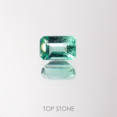 エメラルド(宝石名エメラルド) ザンビア産 0.66ct 識別済[211013004]6×4mm前後