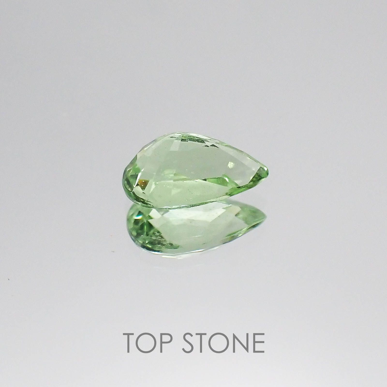 ミントガーネット(宝石名グリーン グロッシュラー・ガーネット) タンザニア産 1.17ct 識別済[20074261]8.2×5.2mm前後