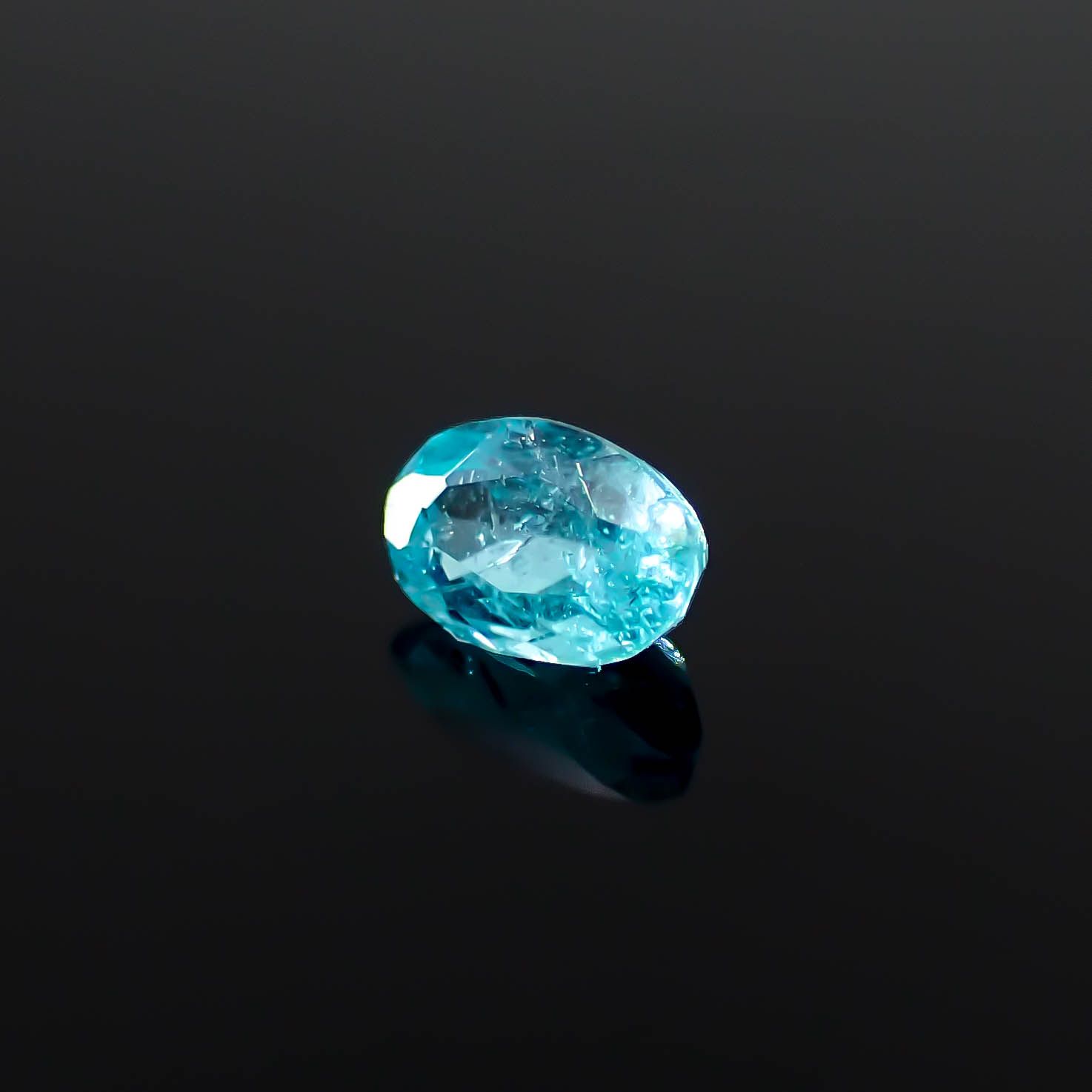 パライバトルマリン ブラジル産 0.19ct [250931074]4.4x2.9mm前後