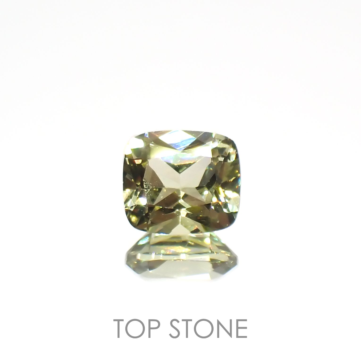 マリーガーネット(0.27ct) www.dudhuchak.com