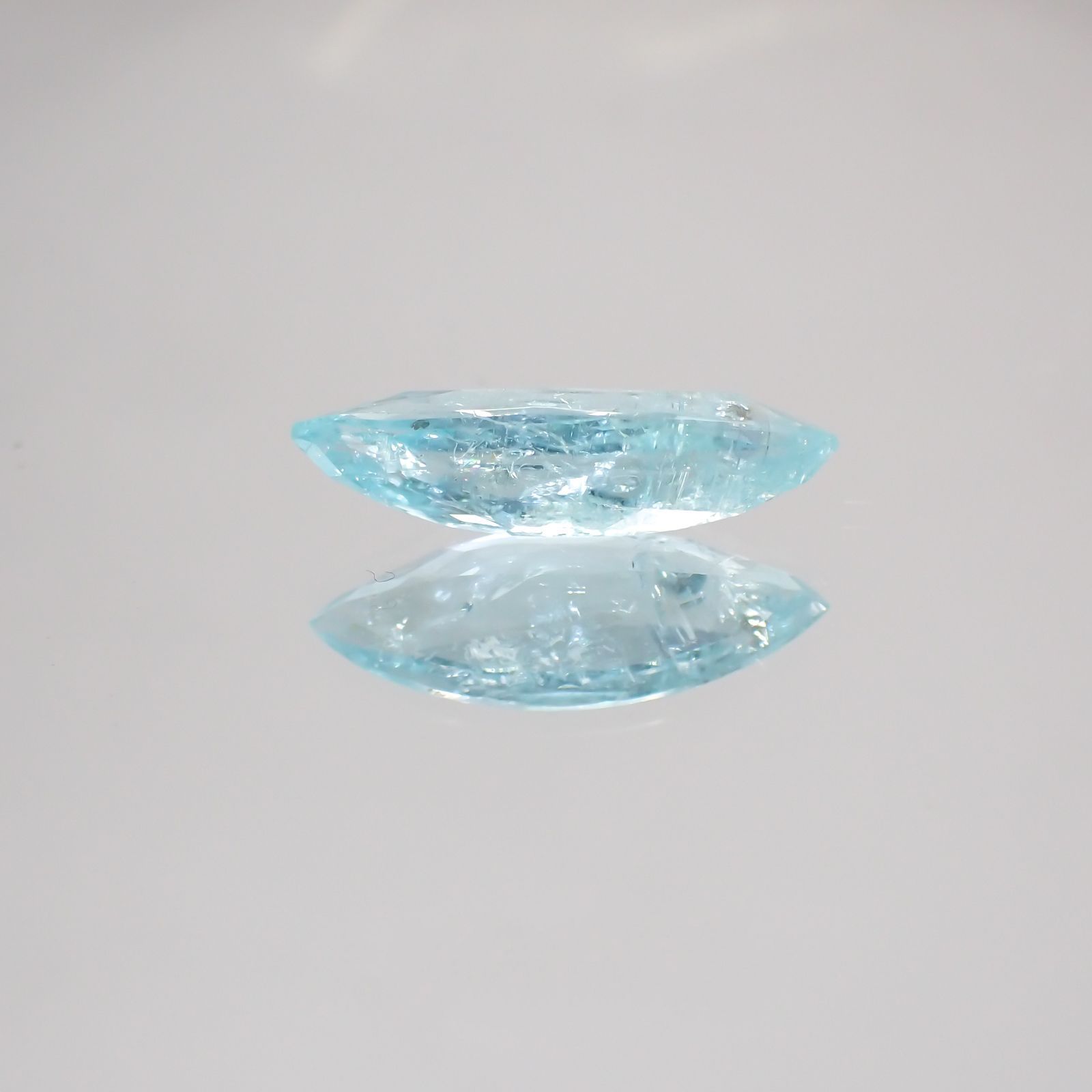 パライバトルマリン(宝石名トルマリン/別名パライバ・トルマリン) モザンビーク産 2.801ct ソ付(宝貴協)[210410361]16.3×6.0mm前後